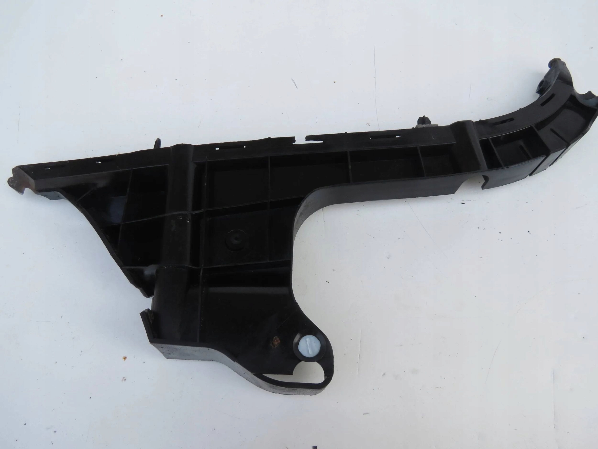 bumper bracket right rear part VOLVO V70 III 31265328