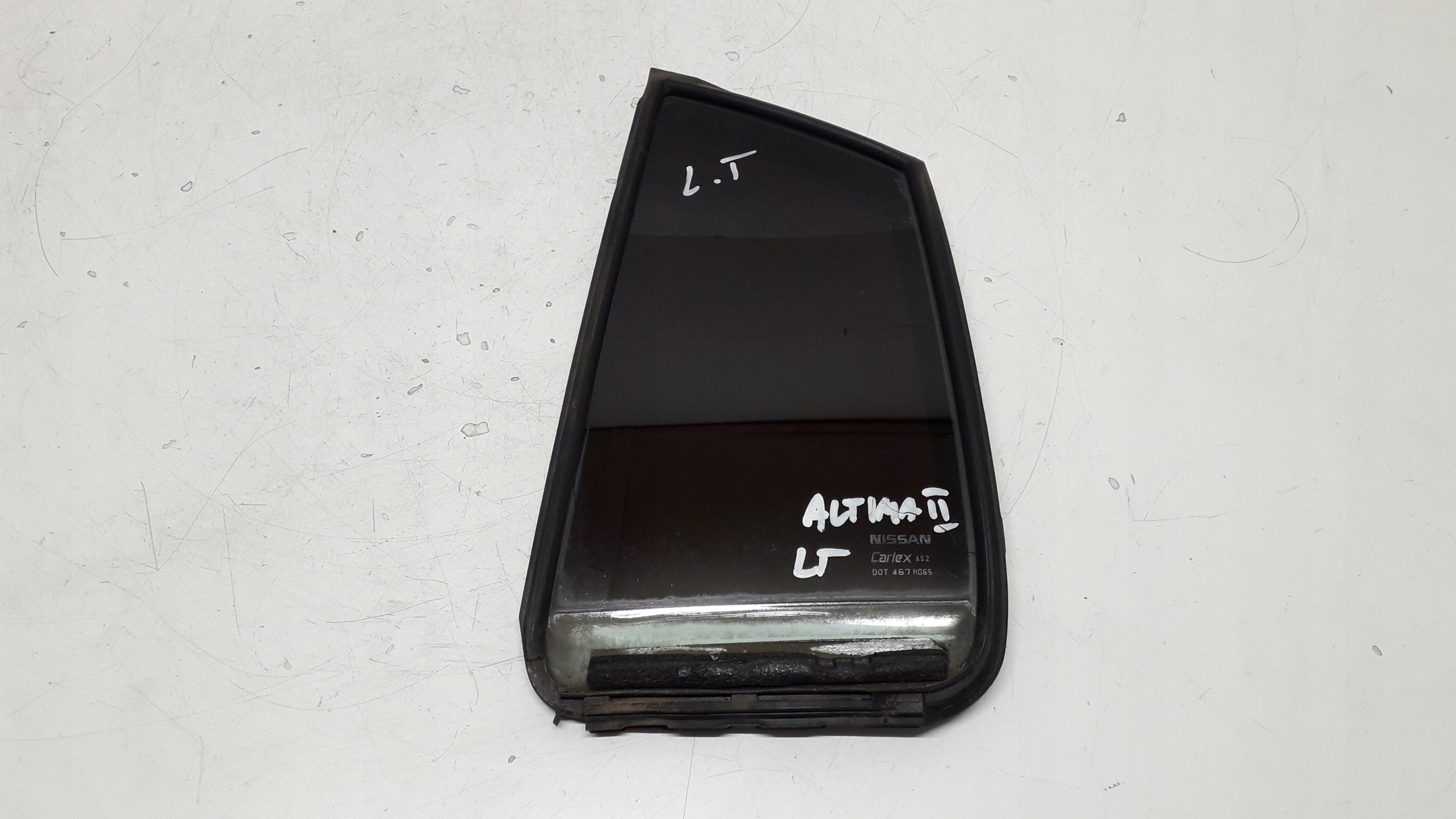 NISSAN ALTIMA L31 02-06 SZYBA LEWA TYŁ MAŁA