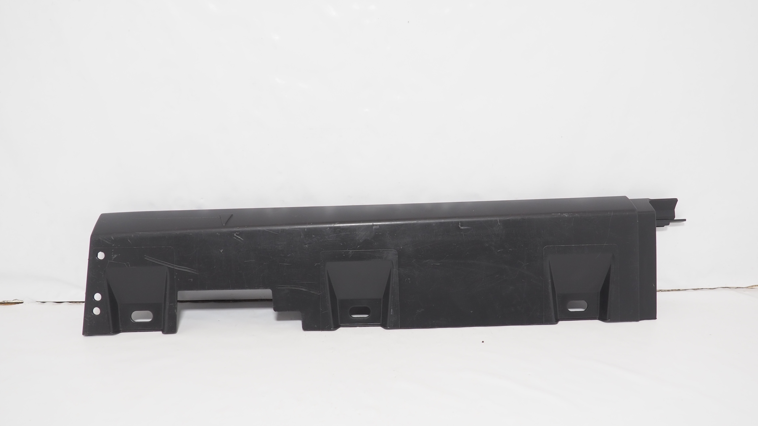 Ford Courier moulding threshold right ET76-101A04-AF