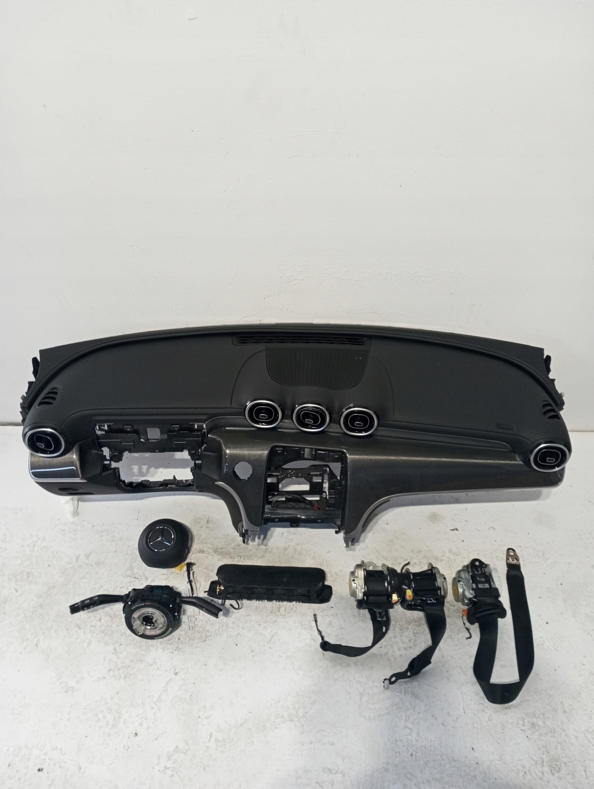 dashboard Mercedes GLC 254 COUPE
