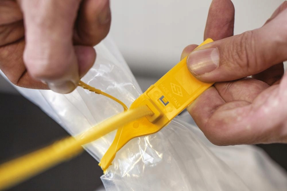 Opaska zaciskowa Sapiselco 300 szt. Rodzaj opaska zaciskowa