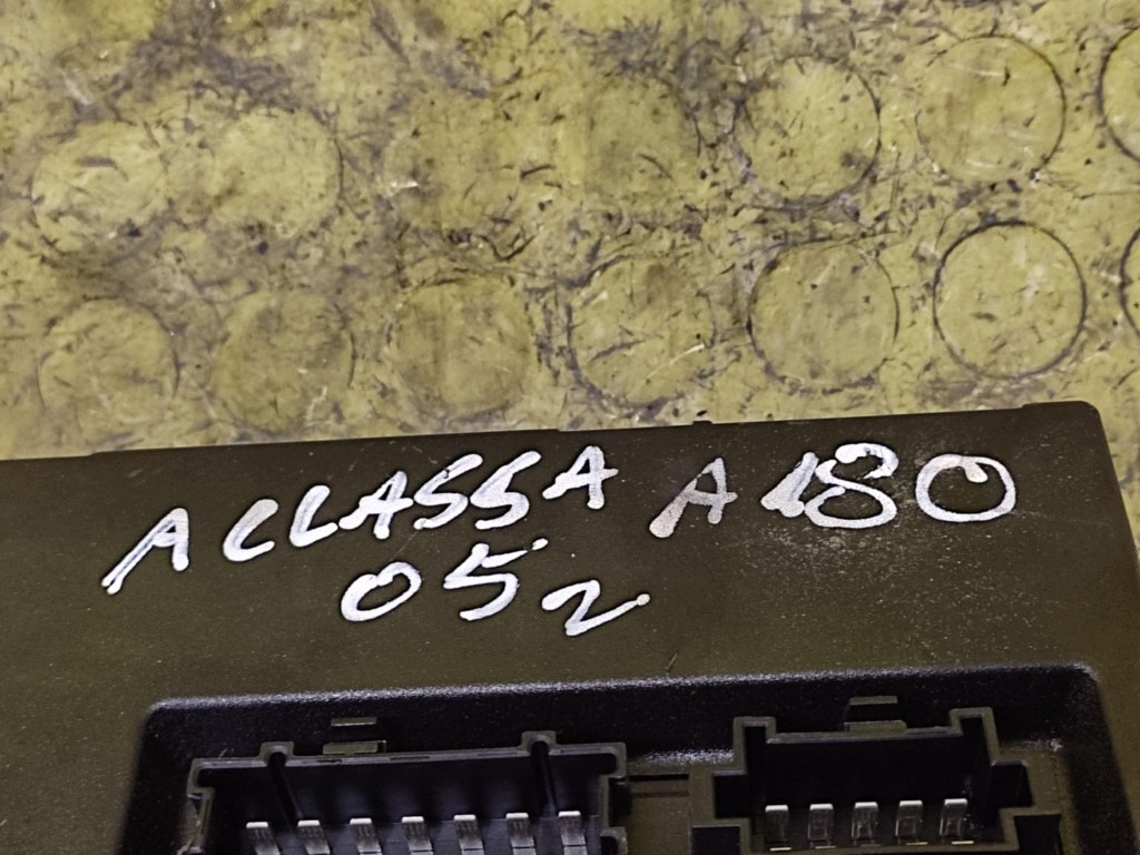 MERCEDES W169 Unité commande confort A1695453432