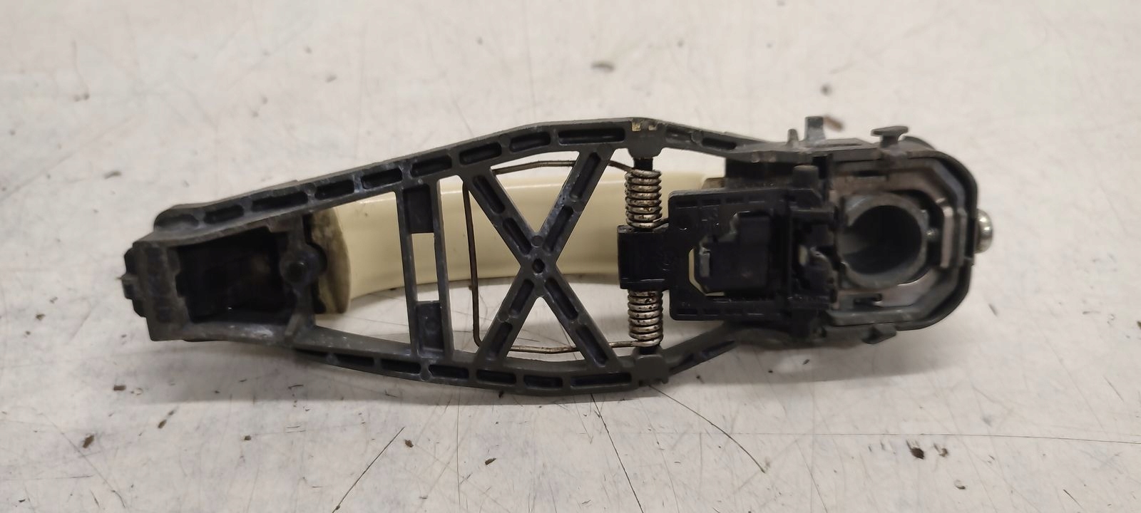 handle rear part rear left VW Touran 1,9 TDI R115