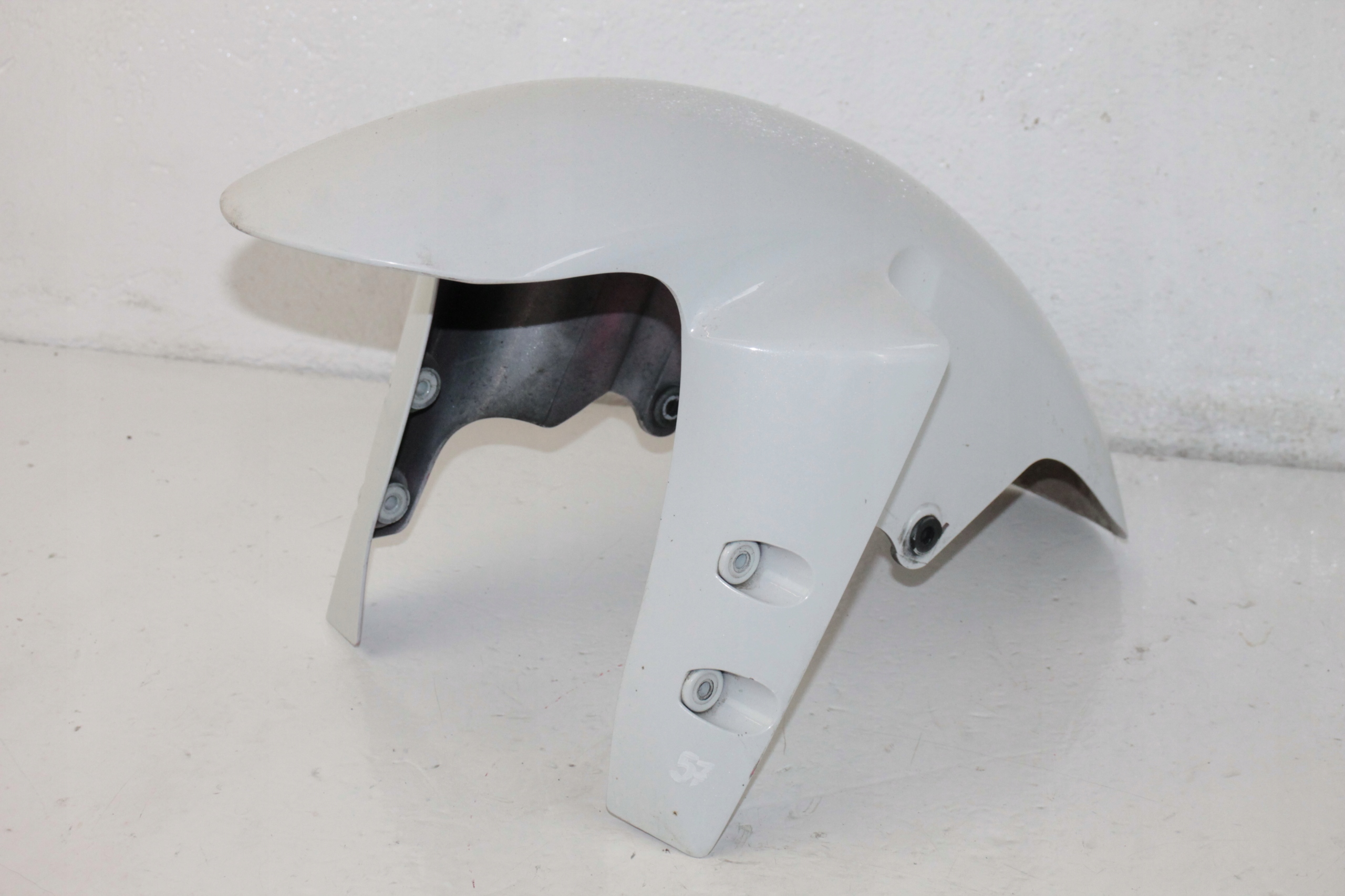 12 - YAMAHA R1 RN09 02-03 переднее крыло