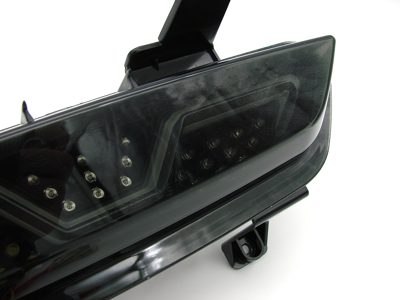 Ford Mustang lampa w zderzak LED stop F1 strobo Lamp Type dedicated