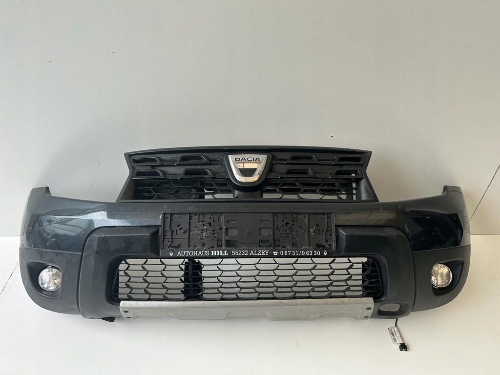 Dacia Duster и бампер передний 620220025R оригинал
