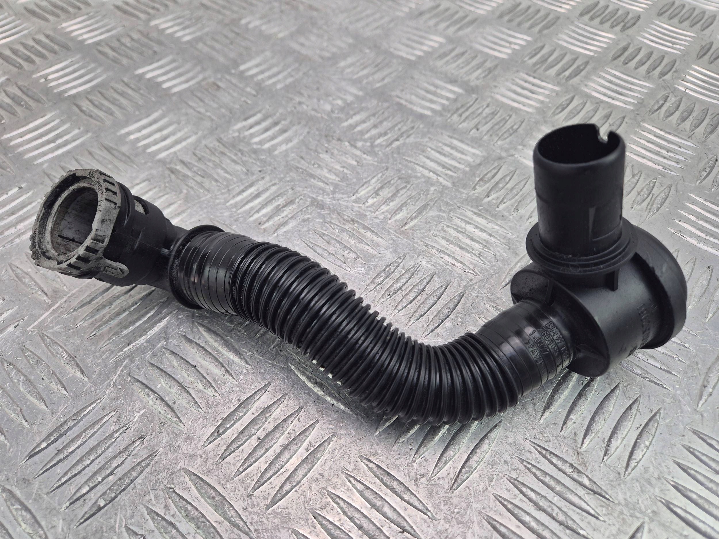BMW 3 E90 335i wiring hose radiator 7600013