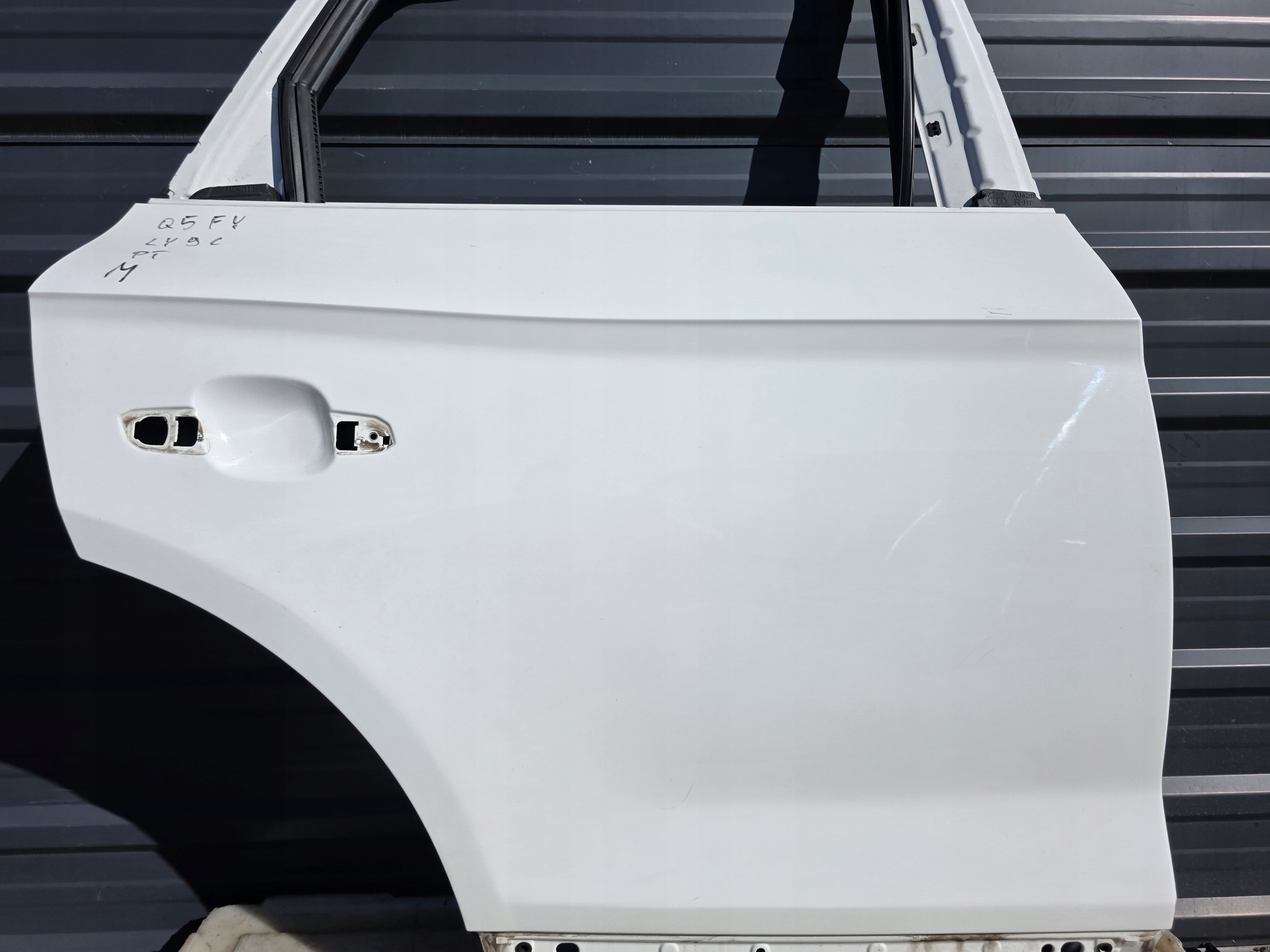 Portière Droite Arrière AUDI Q5 FY 80A LY9C