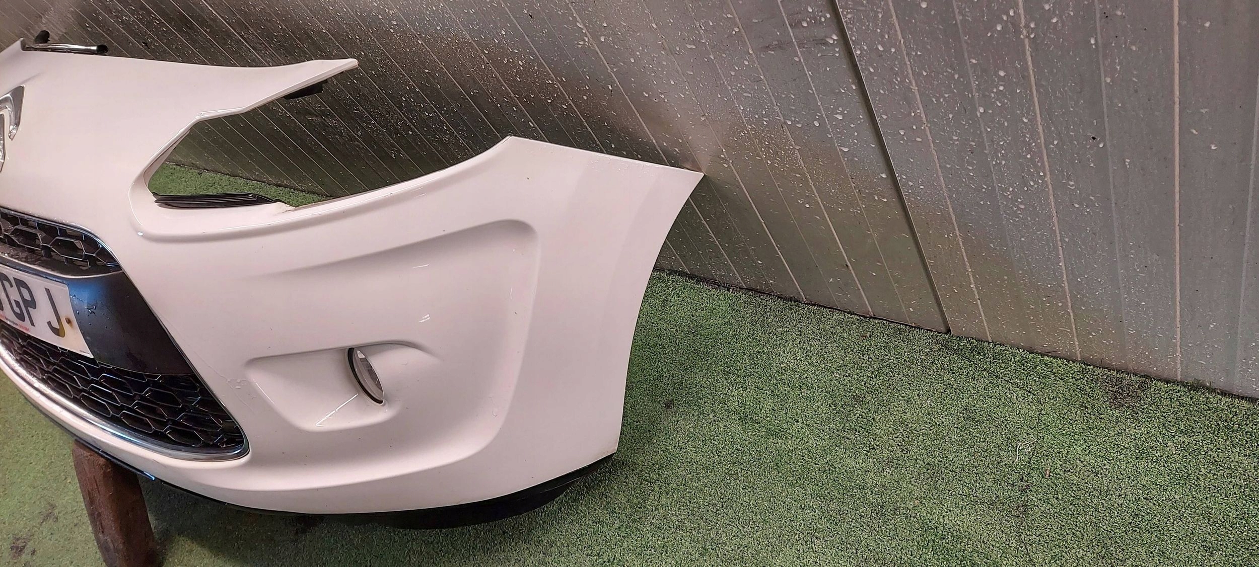 bumper front CITROEN C3 II 08-14 LAK: EWP