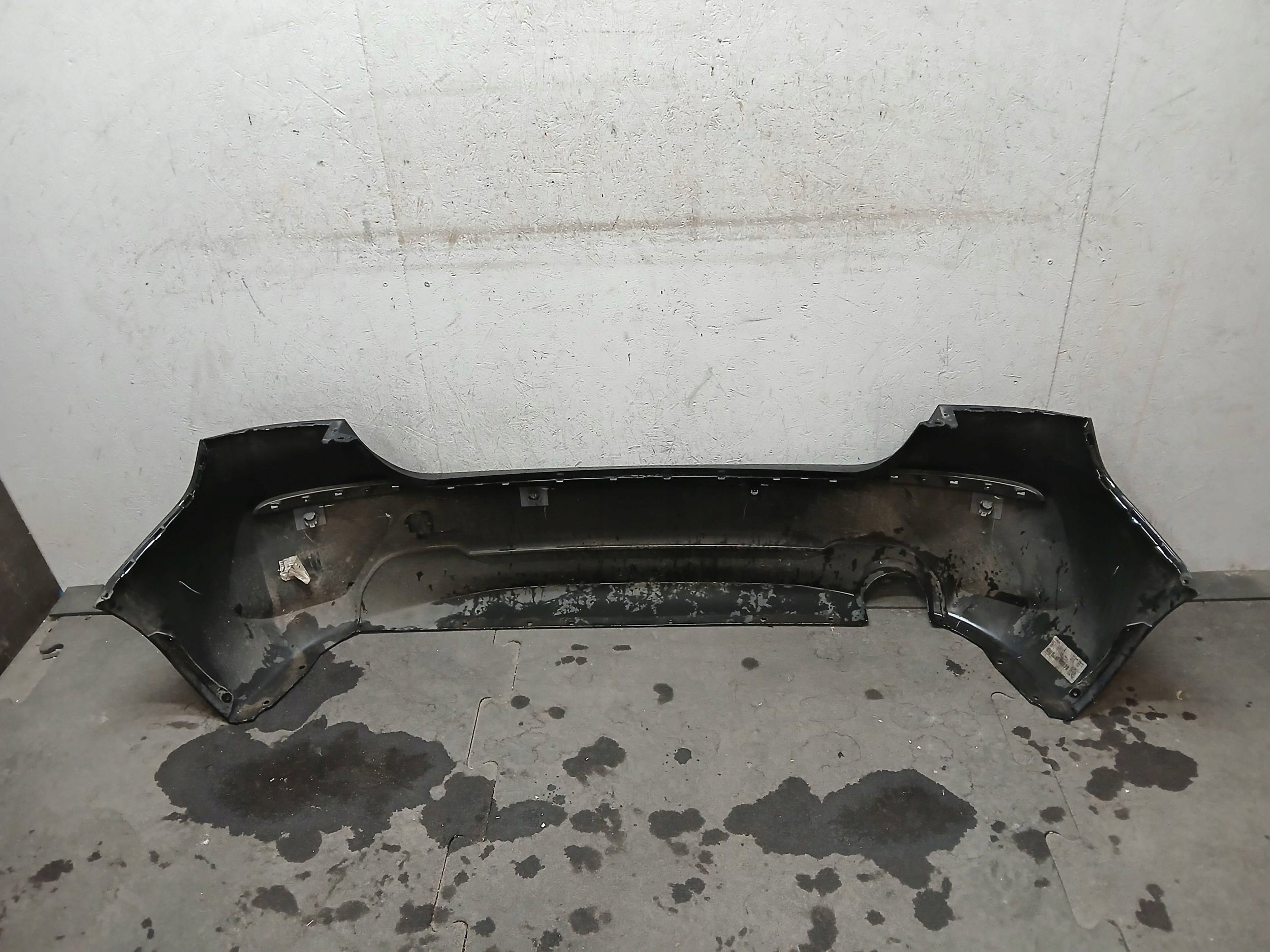 Stoßstange heck BMW und 1 F40