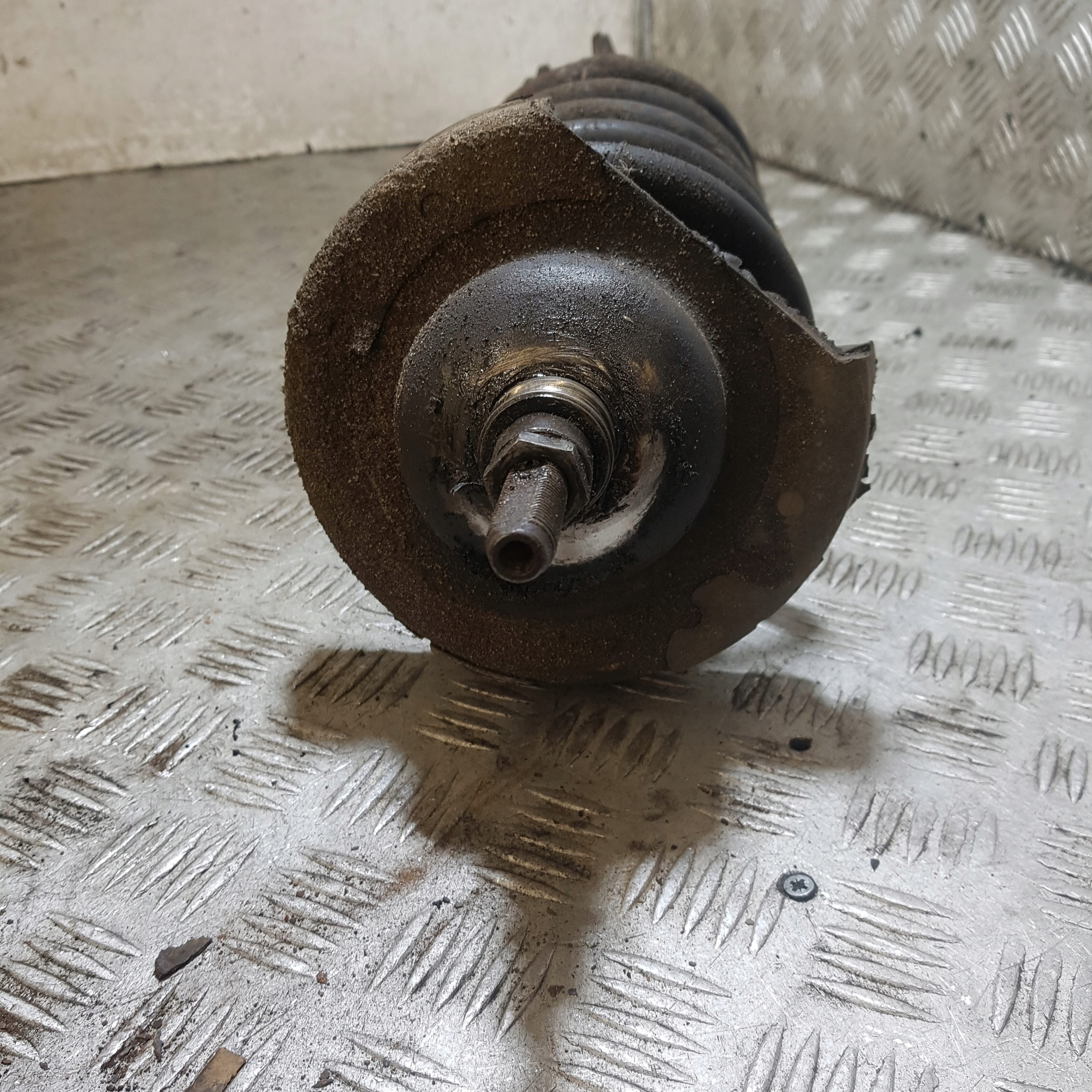 MCPERSON right front front NISSAN PRIMASTAR