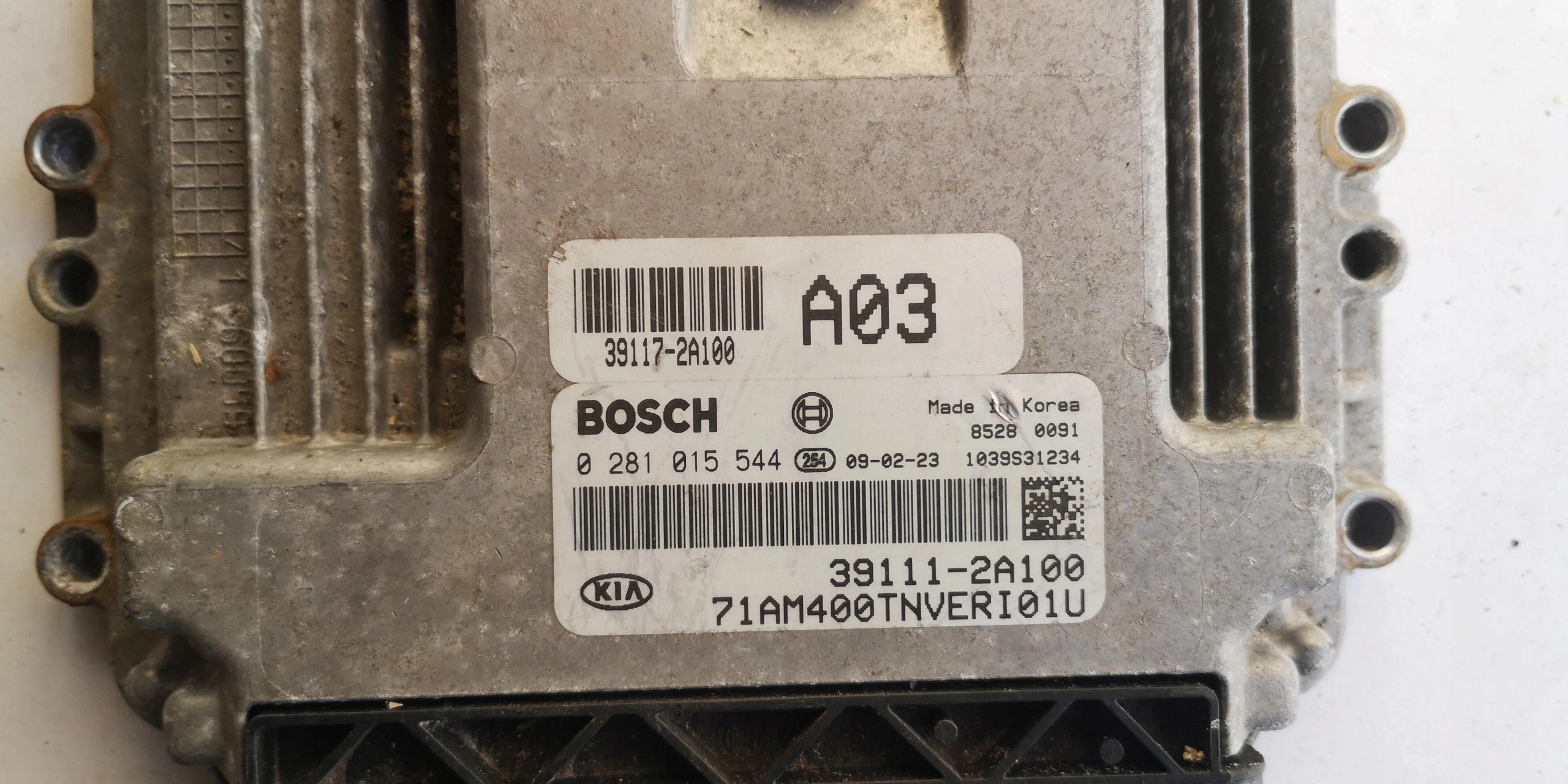 KIA SOUL computer ECU 39111-2A100 0281015544 39117-2A100