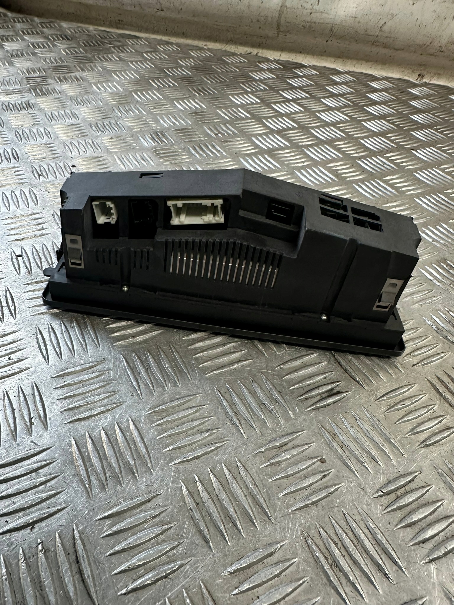 PANEL rešetka ventilacije klimatizacije BMW E46 LIFT 6919784