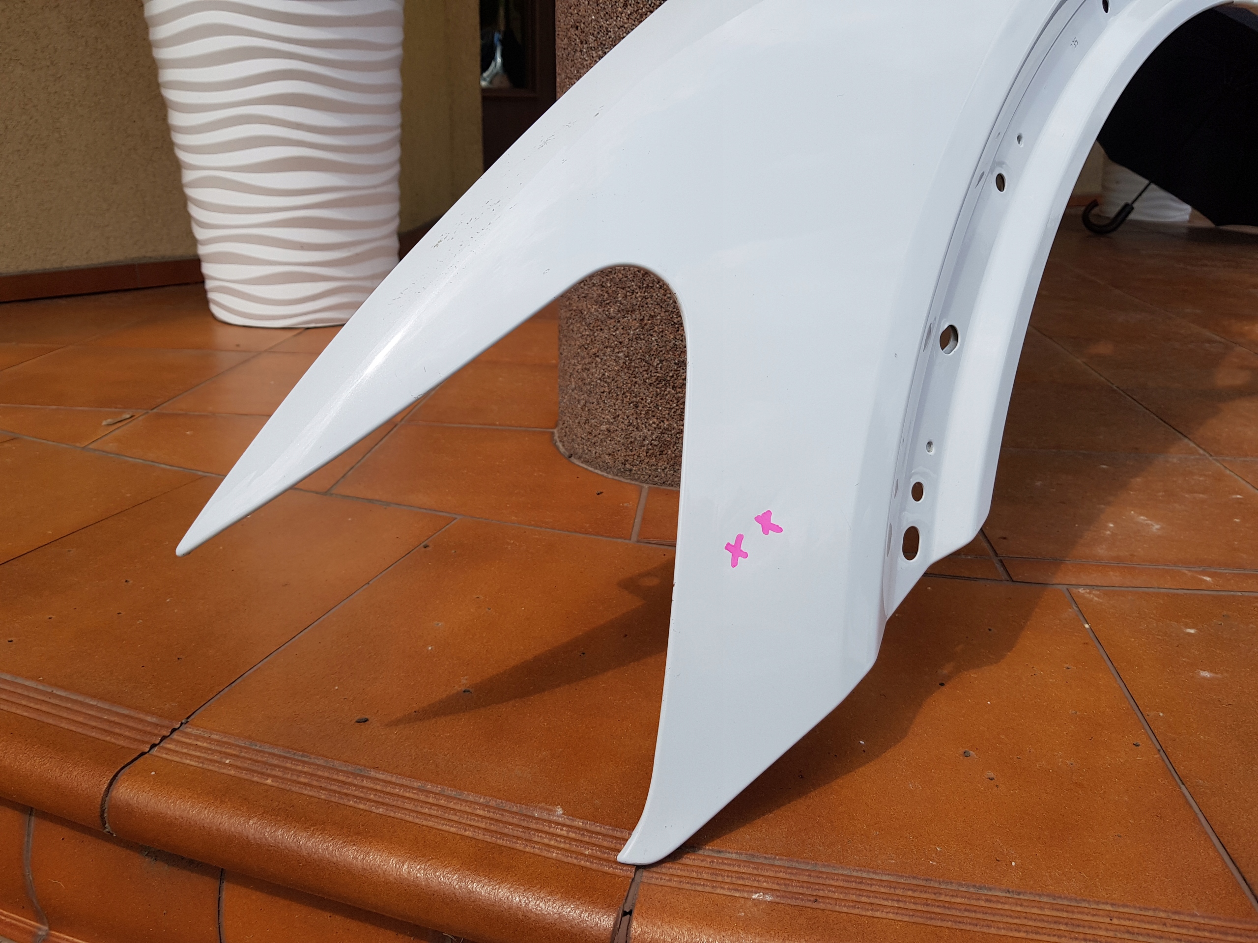 AUDI E-TRON BŁOTNIK LEWY PRZEDNI PRZÓD Typ samochodu Samochody osobowe