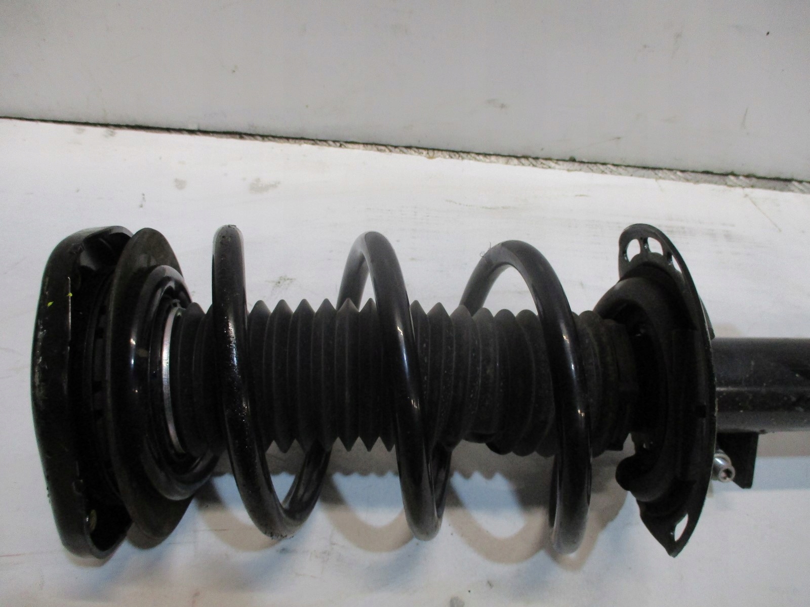 shock absorber AMOR FORD KUGA MK3 2,5HYBRID right left