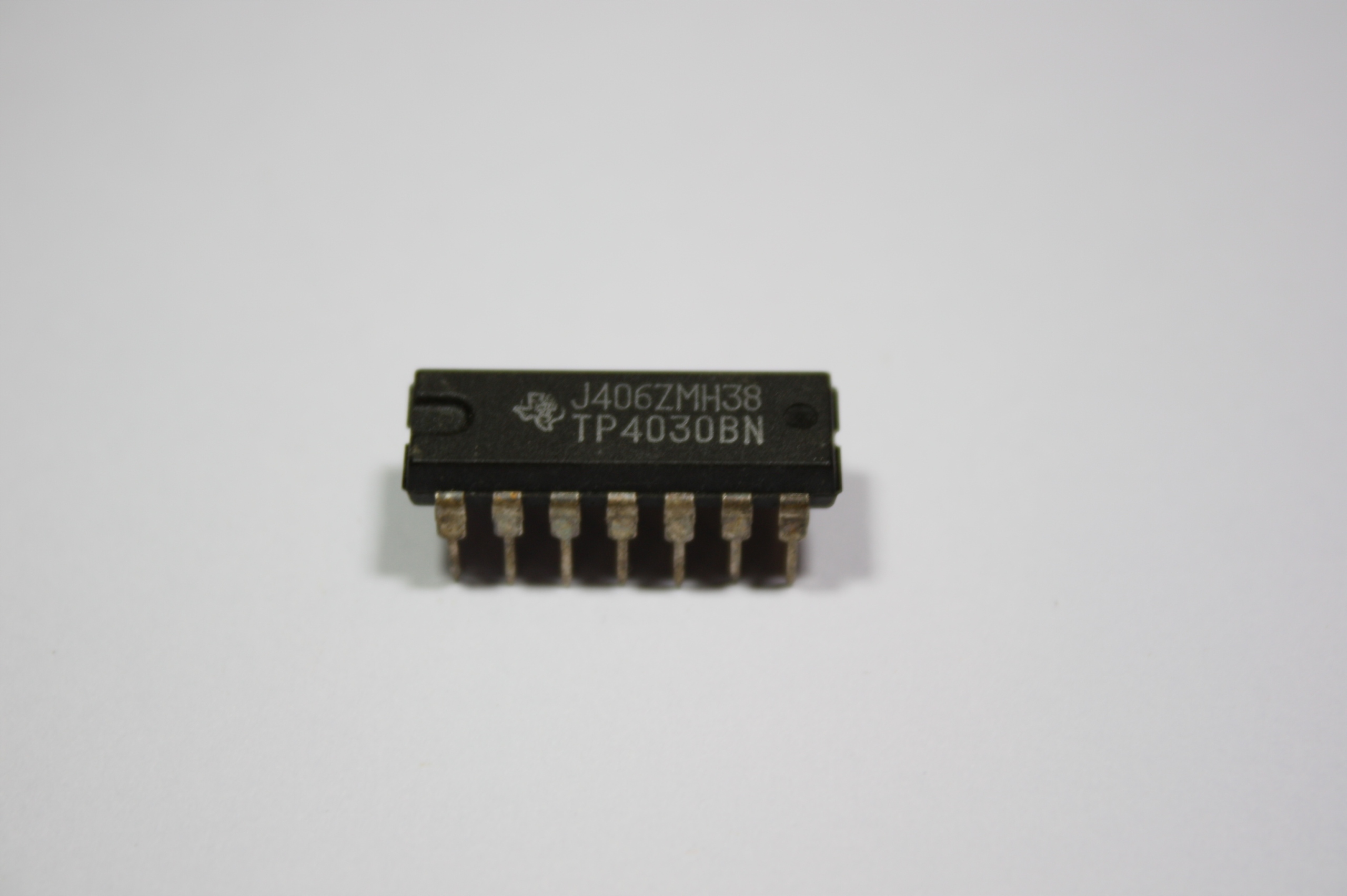 Układ scalony TP4030BN 4030BN