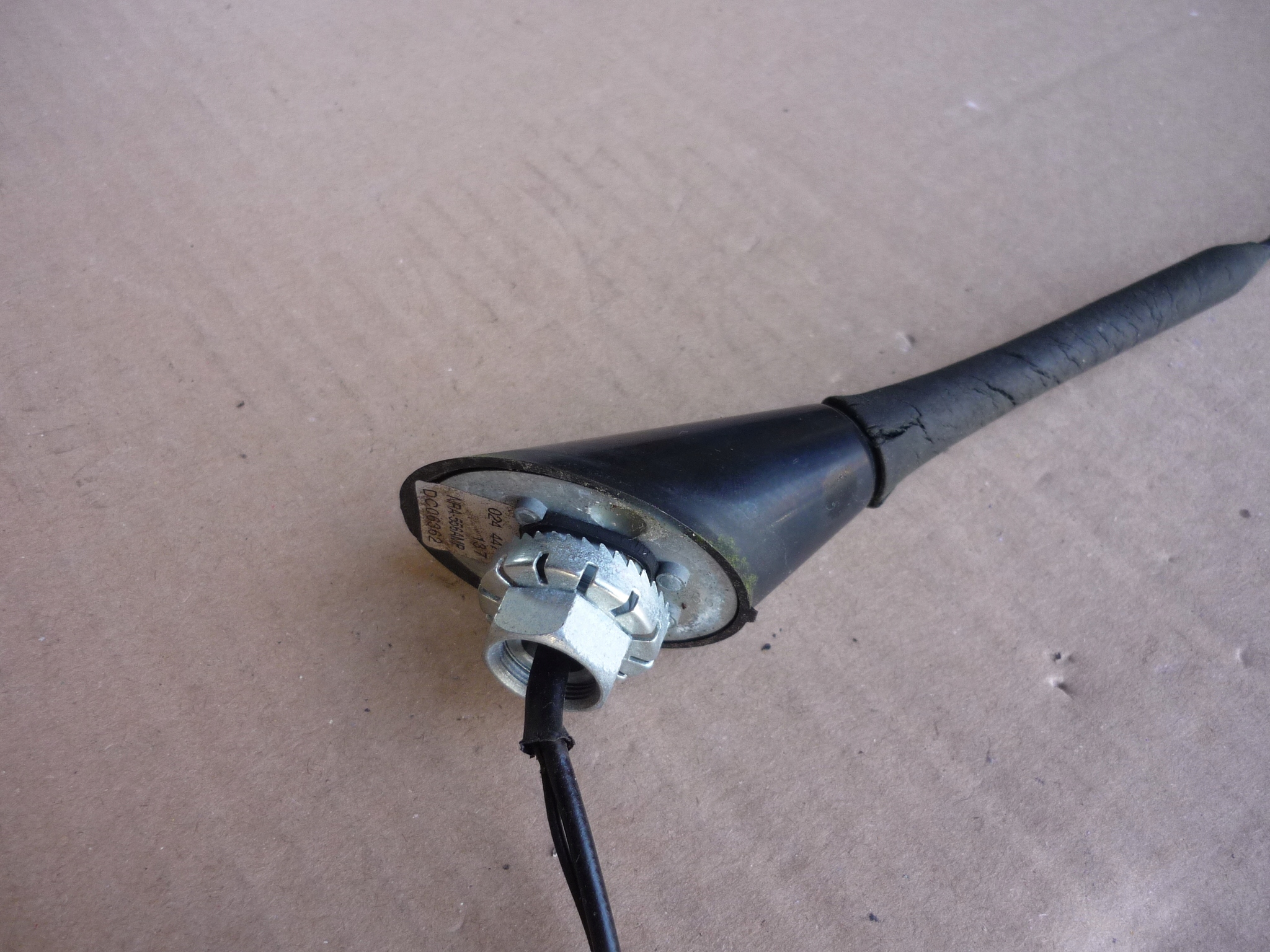 ANTENA DACHOWA OPEL MERIVA A 024447137 ORYGINAŁ Producent części Opel OE