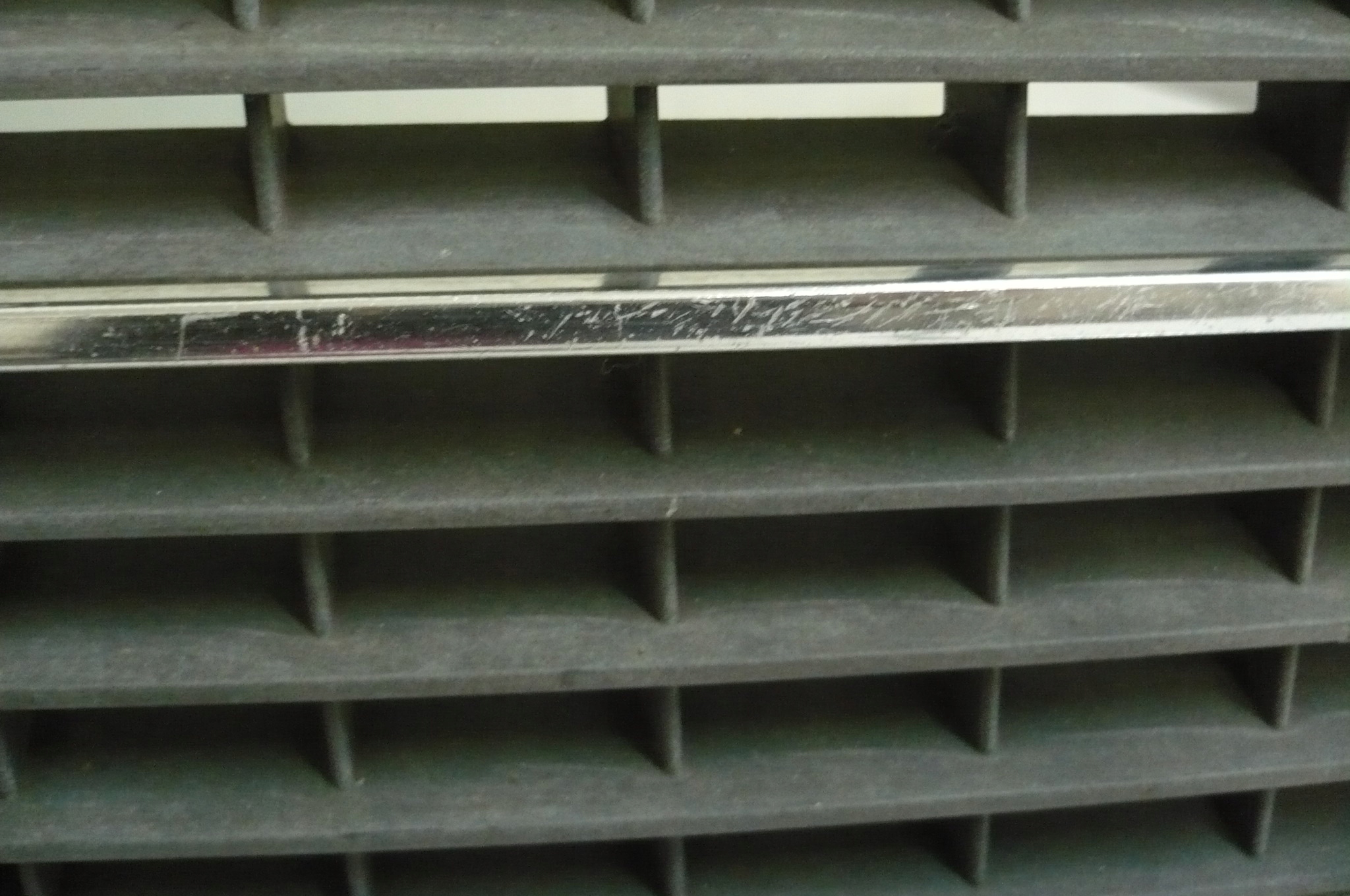 MERCEDES E KLASA W210 Grille 1995-99