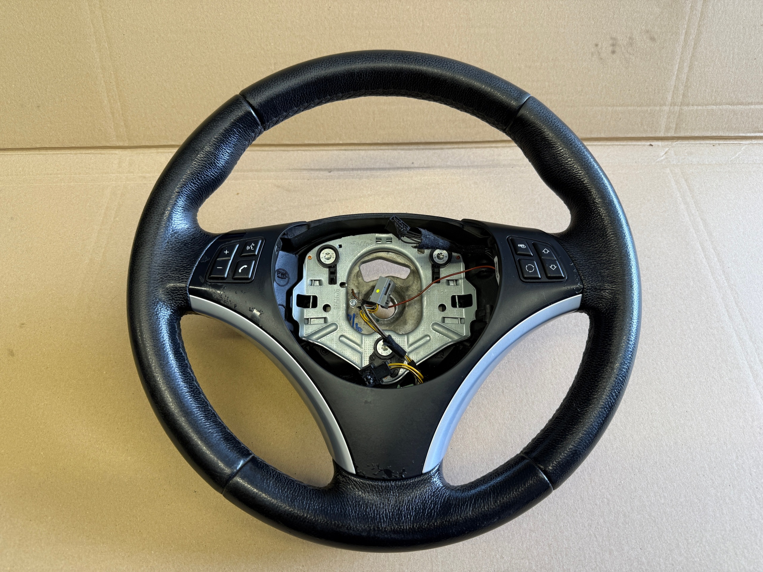 BMW E81 E87 LIFT LCI lenkrad MULTIFUNKCJA Leder 6781086