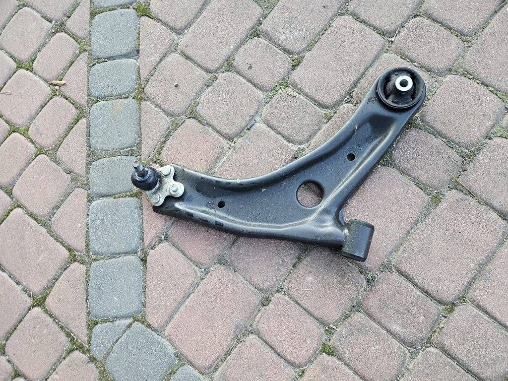arm front front right sworzen complete Toyota Aygo X 2022r