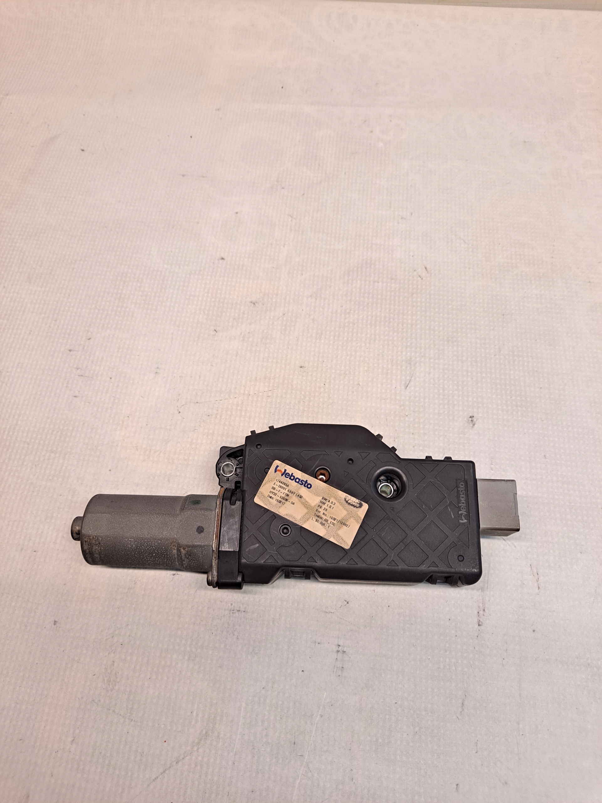 ДВИГАТЕЛЬ ПАНОРАМЫ DISCOVERY V HY32-53508-DA