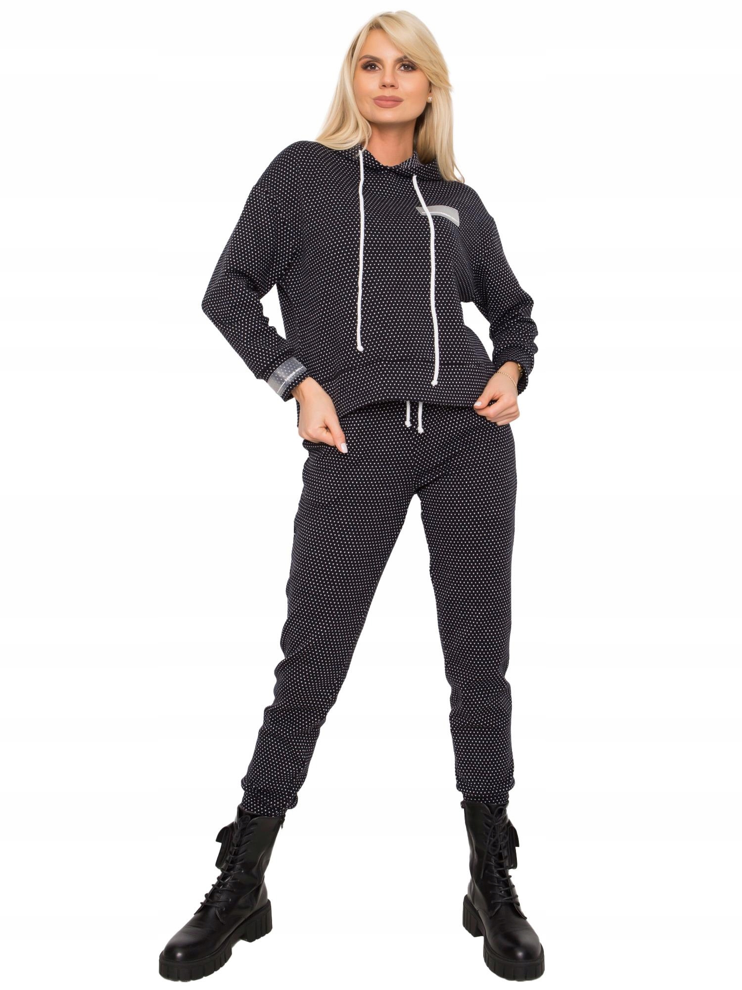 

Dzianinowy damski Komplet dwuczęściowy - 36