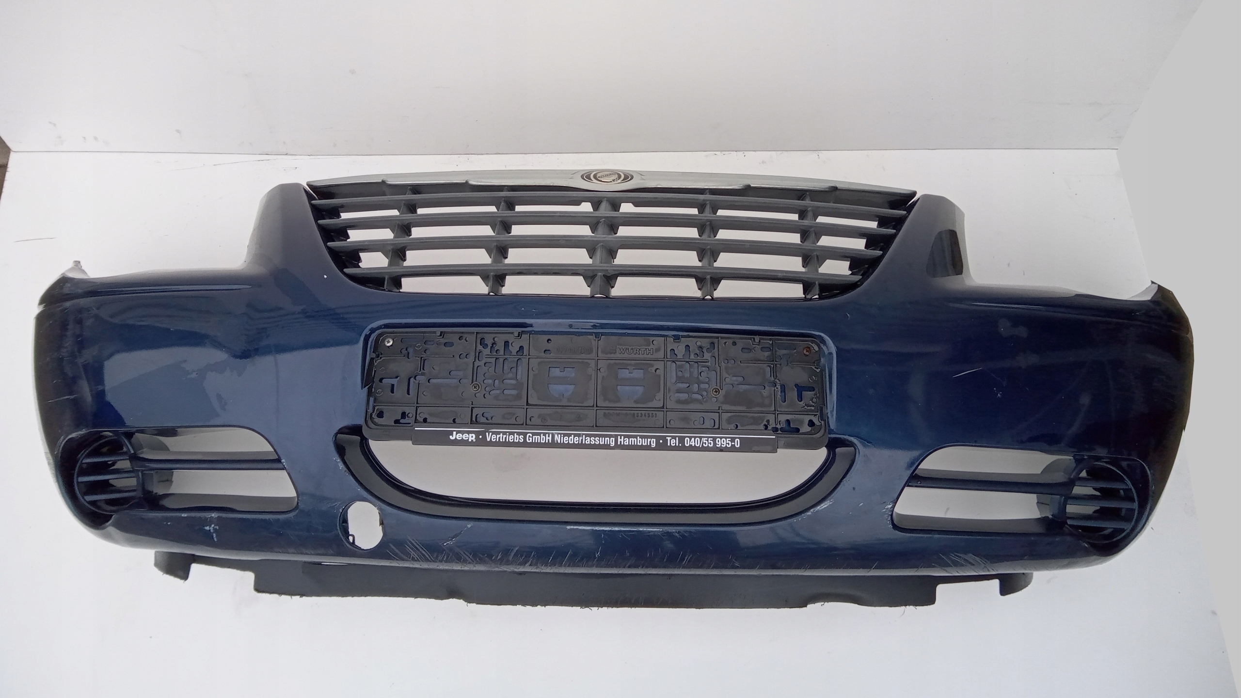 решетка радиатора перед CHRYSLER Voyager IV рестайлинг