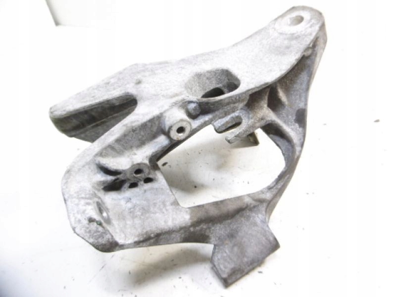 T6 лапа двигуна 2.0 TDI 7E0199370M