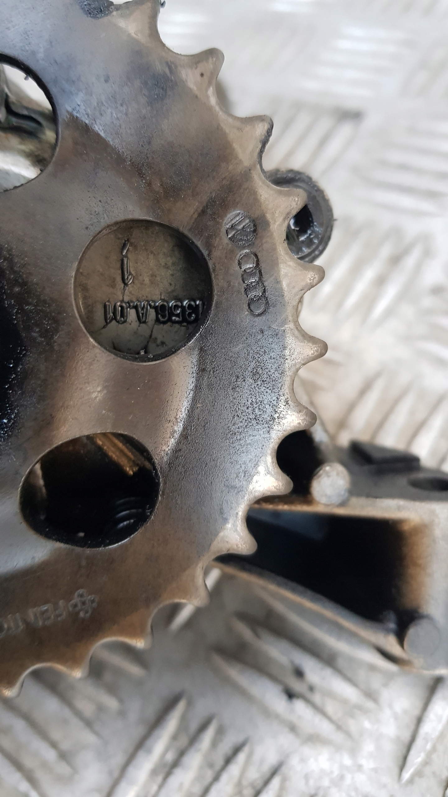 AUDI A4 B6 SUPERB PASSAT B5 1.9 TDI oil pump