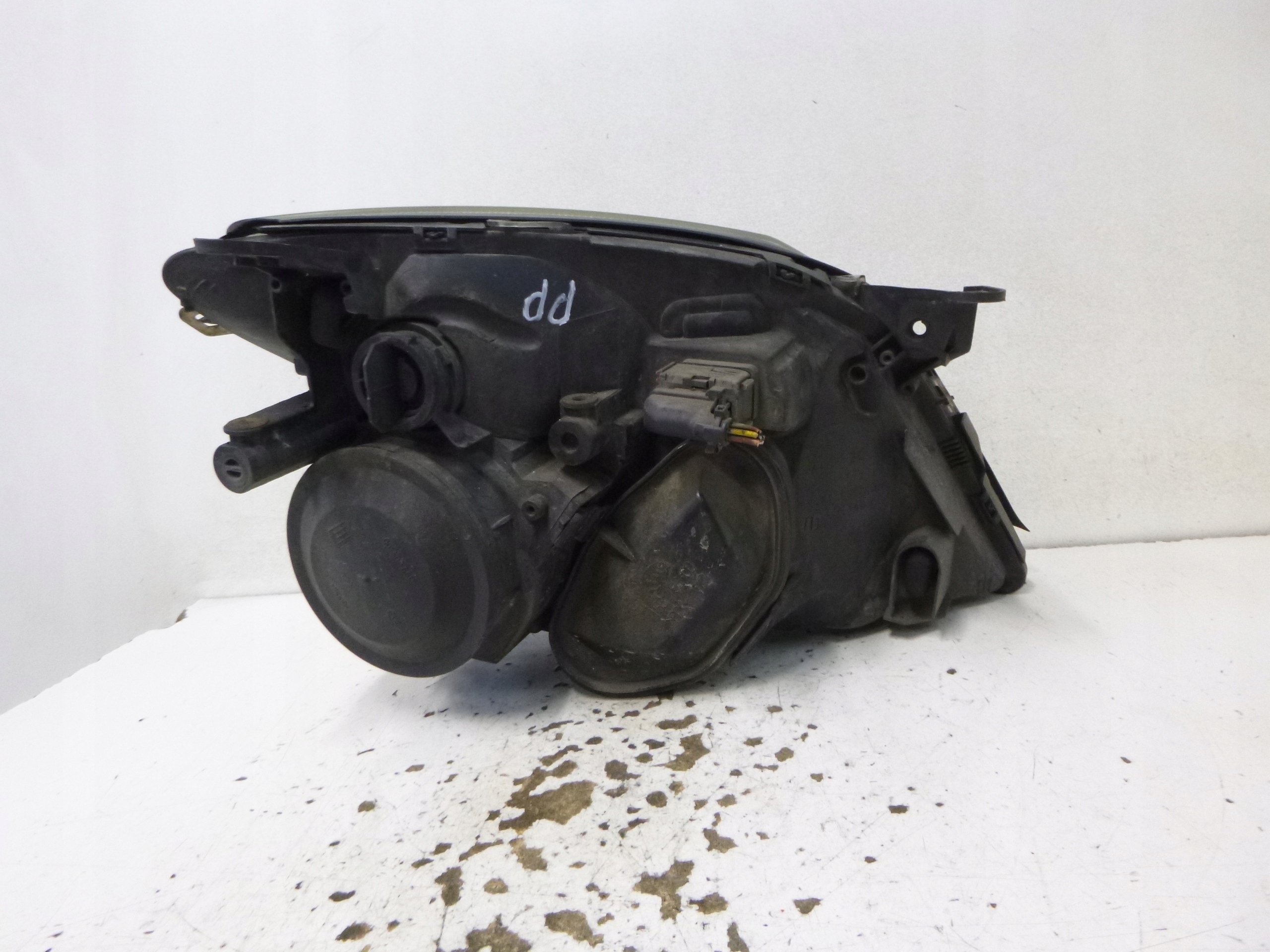 light front left Opel Vectra C 2003r.. black, Black HELLA 15588700 GM