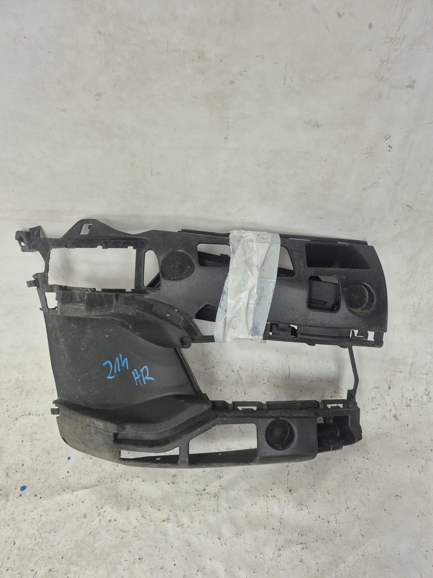 BMW 5 G30 G31 LIFT LCI 20- holder bumper bracket front right front
