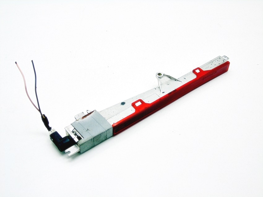 TRZECIE SWIATLO STOP BAGAZNIKA LANCIA LYBRA KOMBI Part number 38860748