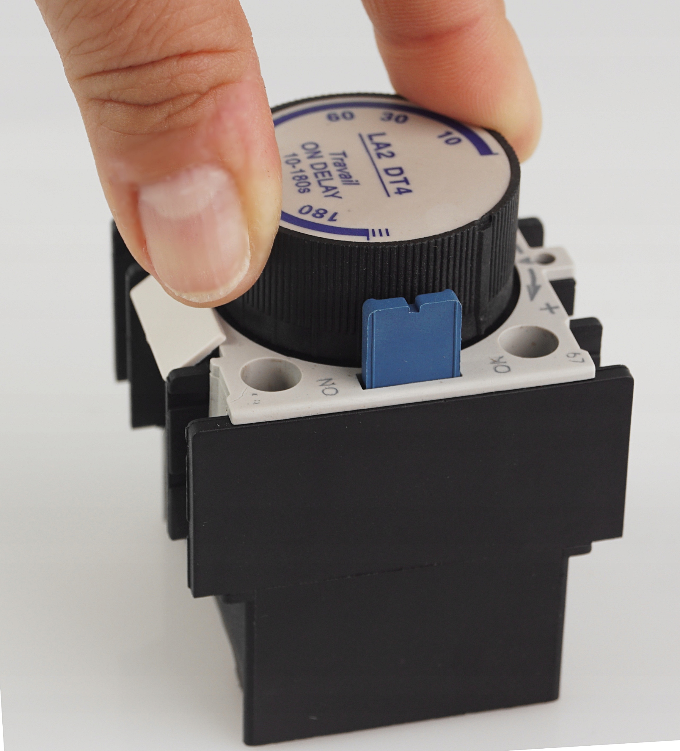 STYCZNIK REGULATOR CZASOWY 10-180 sec LA2 DT4 Szerokość 44 mm