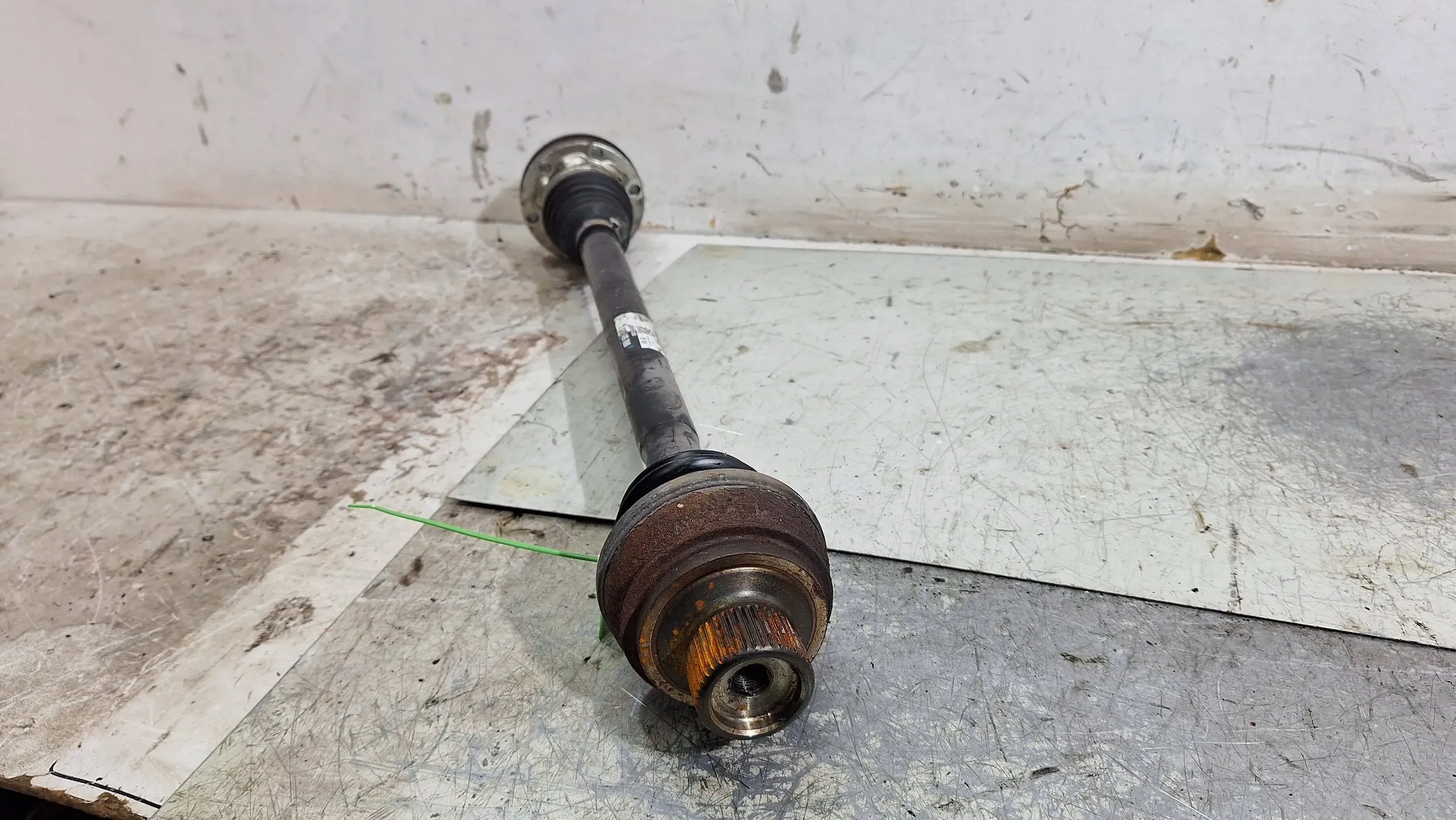 semi-axis right rear part 8R0501203C AUDI Q5 8R QUATTRO