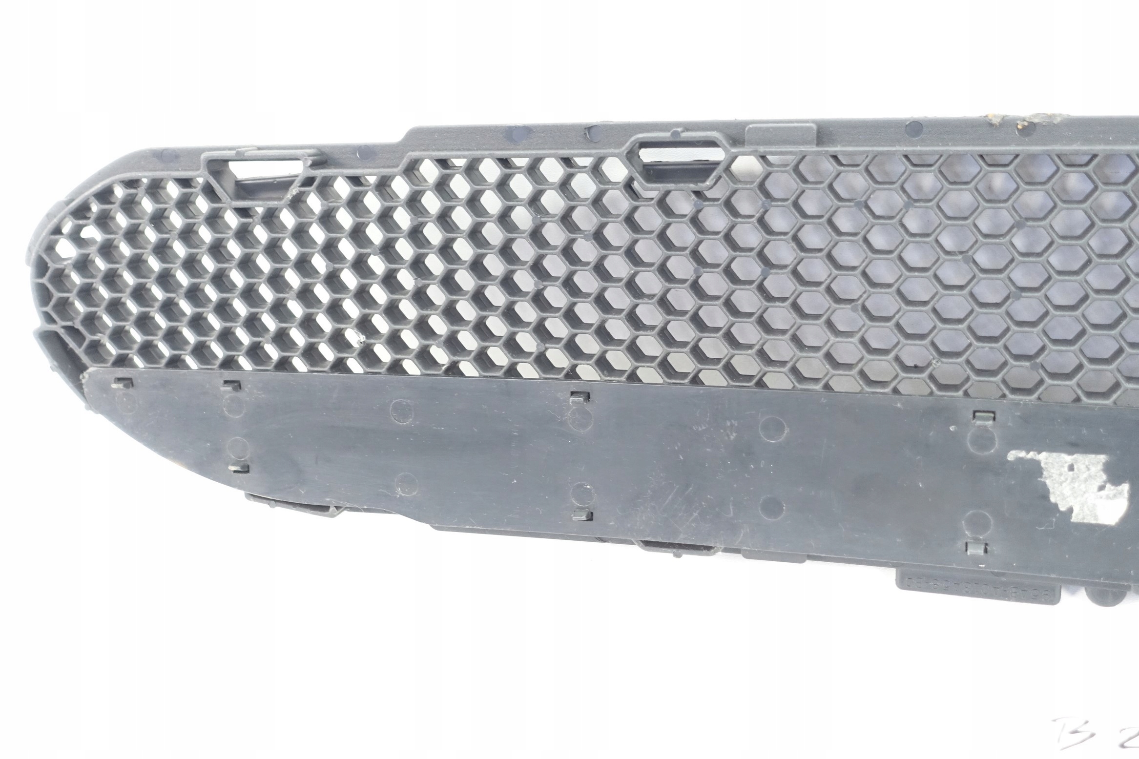 grid central of a bumper front FORD ESCORT MK7