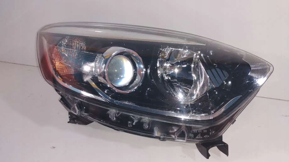 фара левая renault CAPTUR 1 oe 260102734R