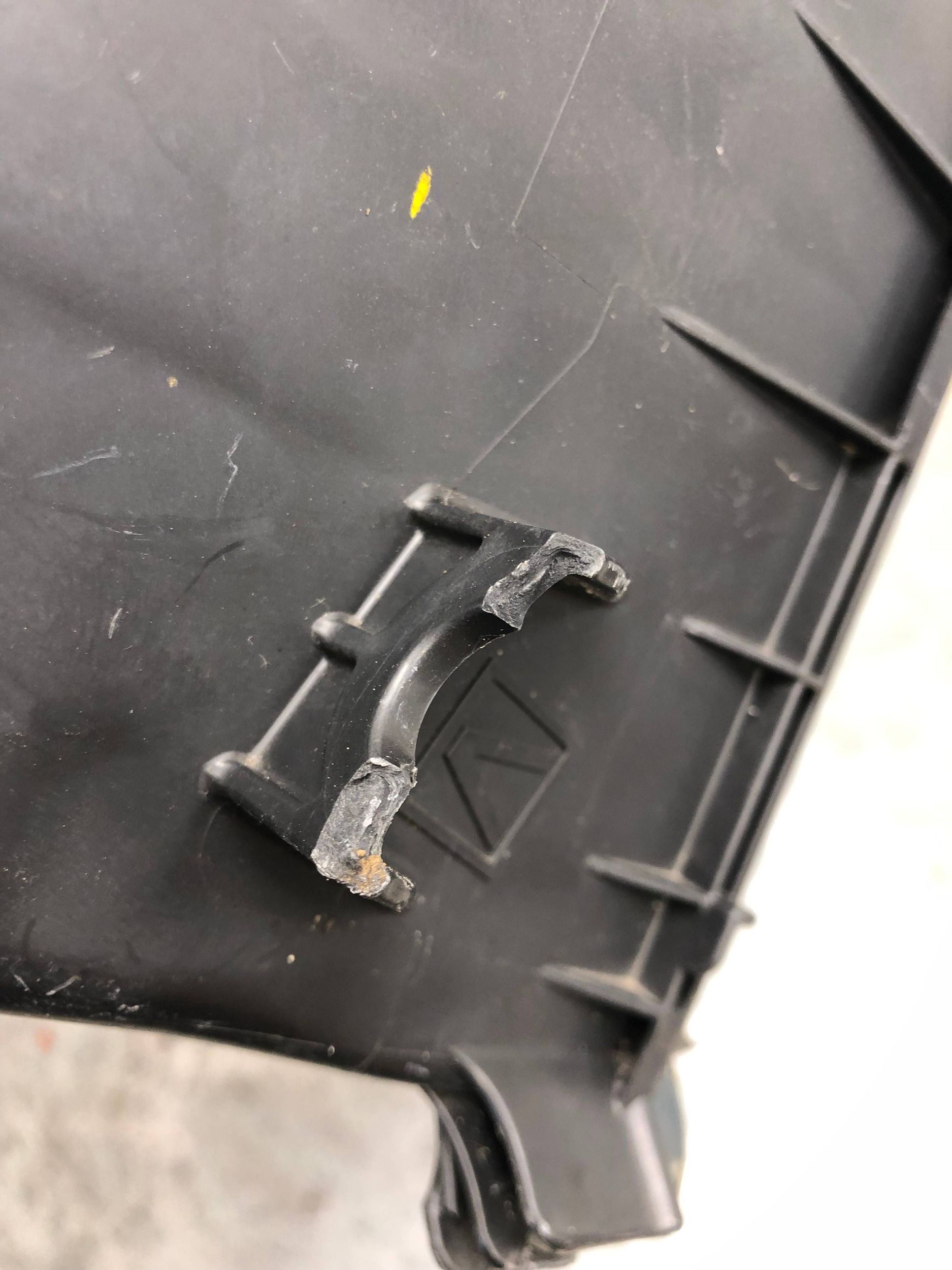 Gehäuse filter luft LEXUS NX300H 17701-36250