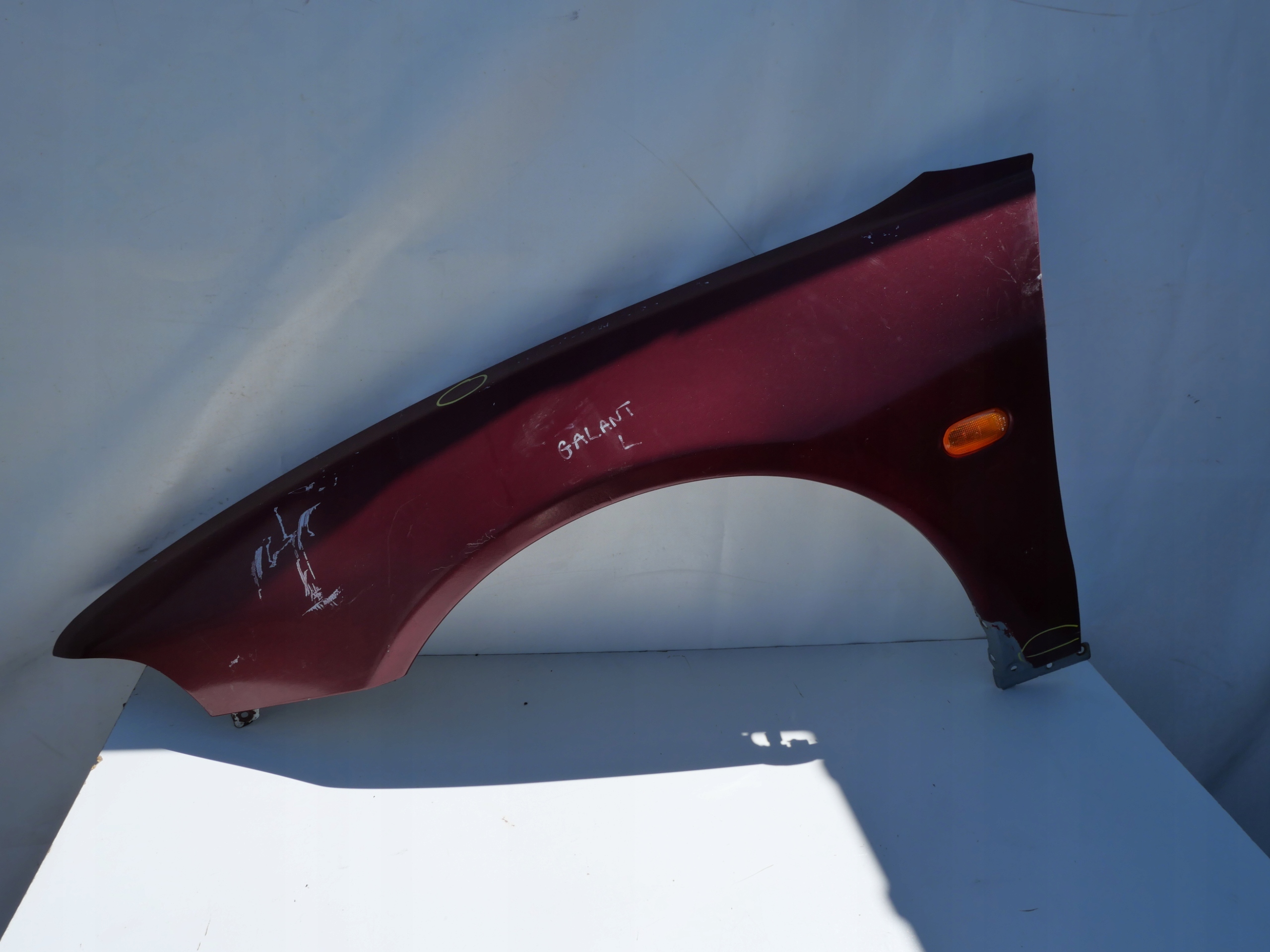 fender front front left MITSUBISHI GALANT