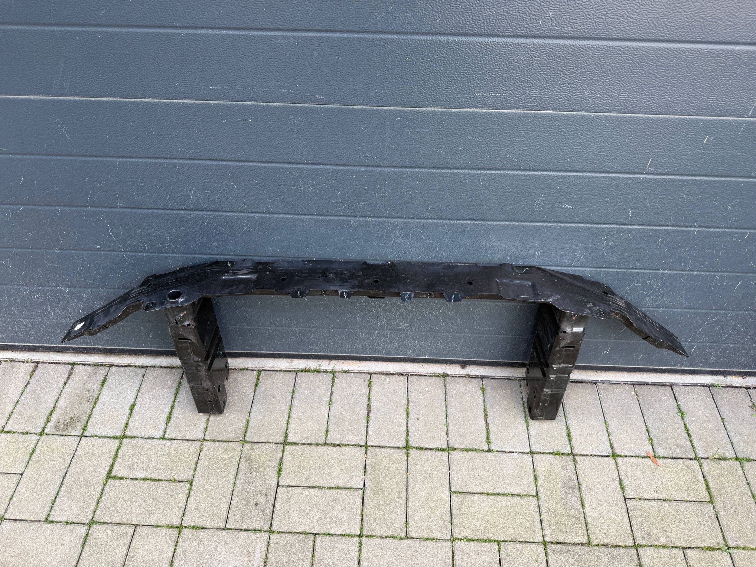 Bmw IX3 sider below bumper front front