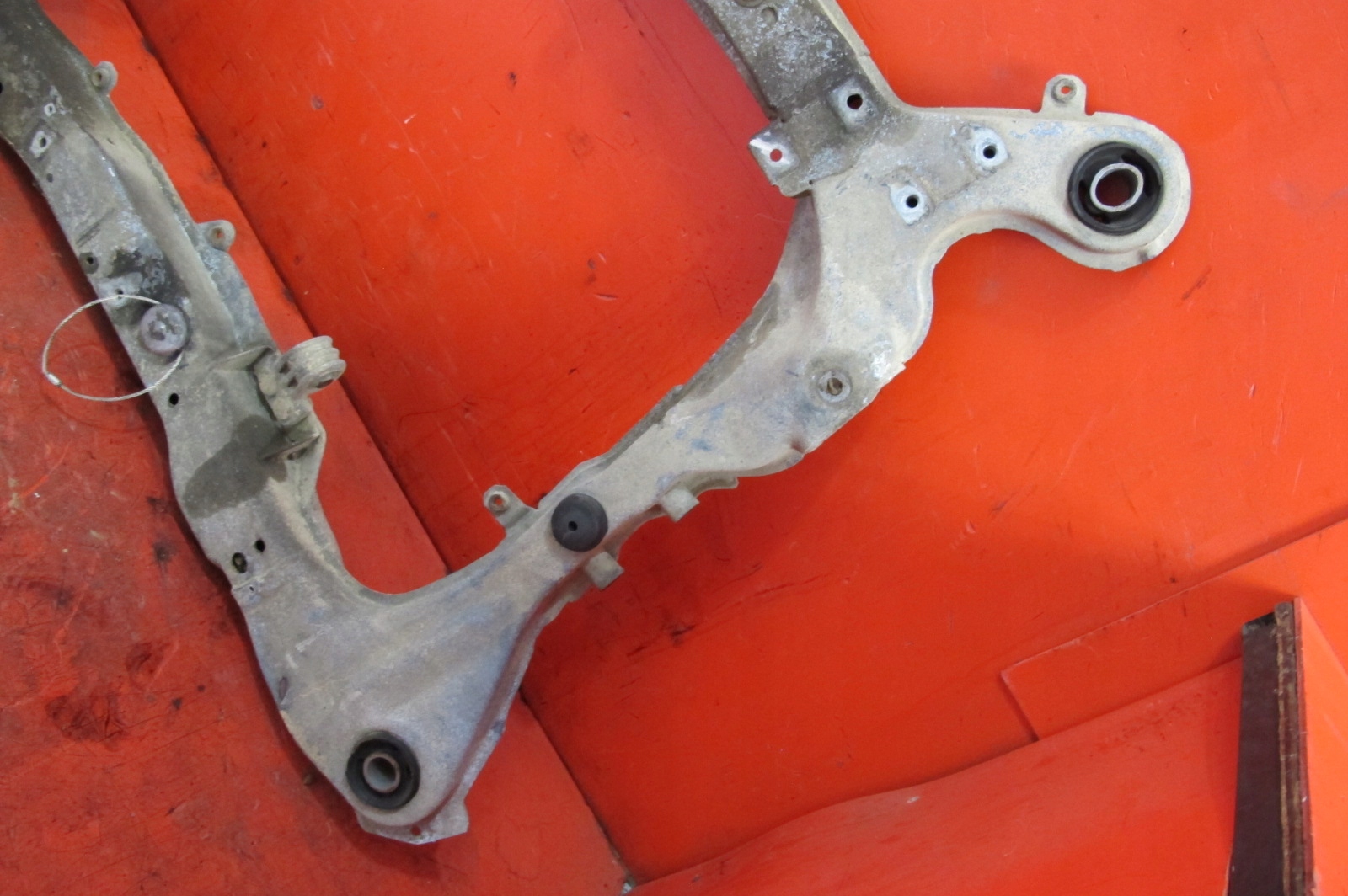 VOLVO S60 1 and V70 2 II axle beam axle beam subframe TRAWERS front front