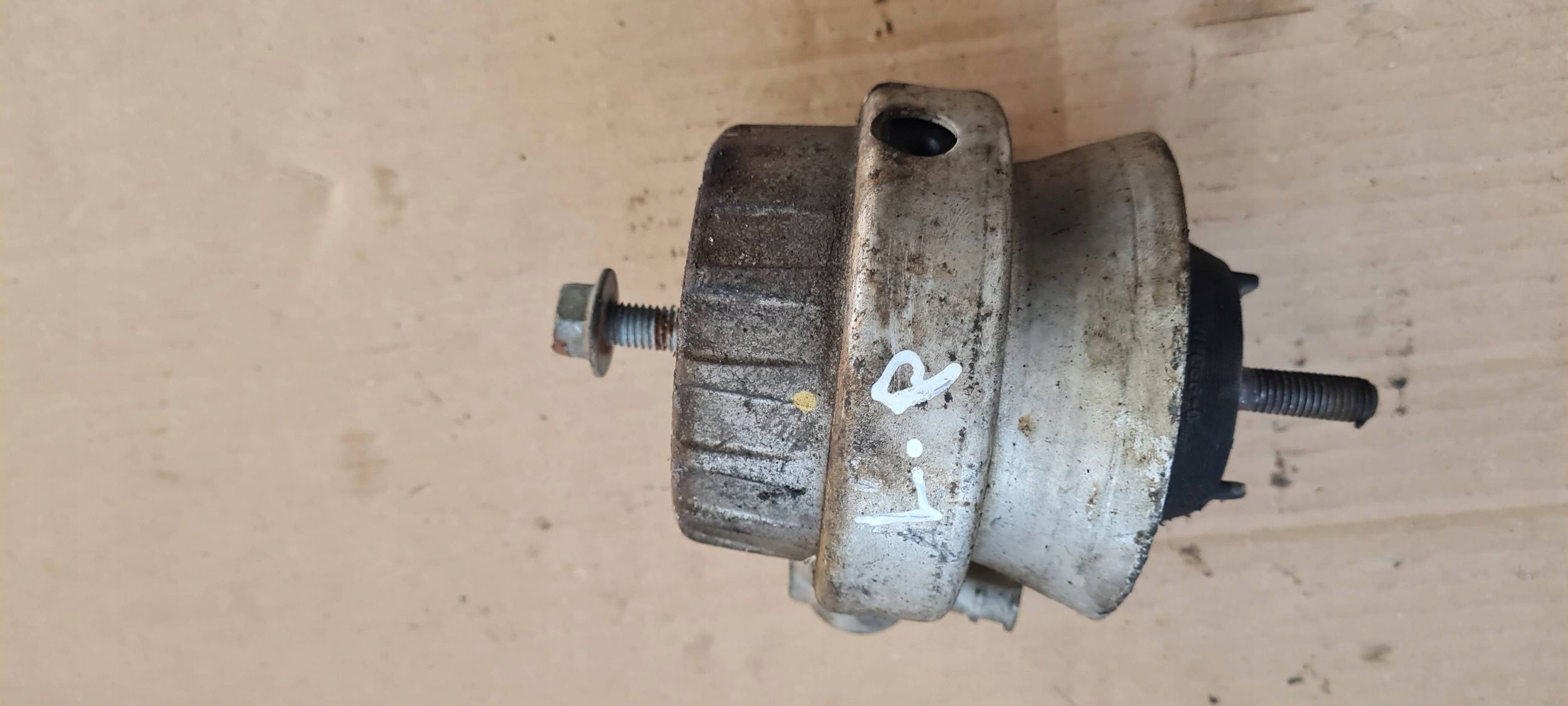 A6 C6 LIFT engine mount left left front 2.0 TDI 4F0199379BK