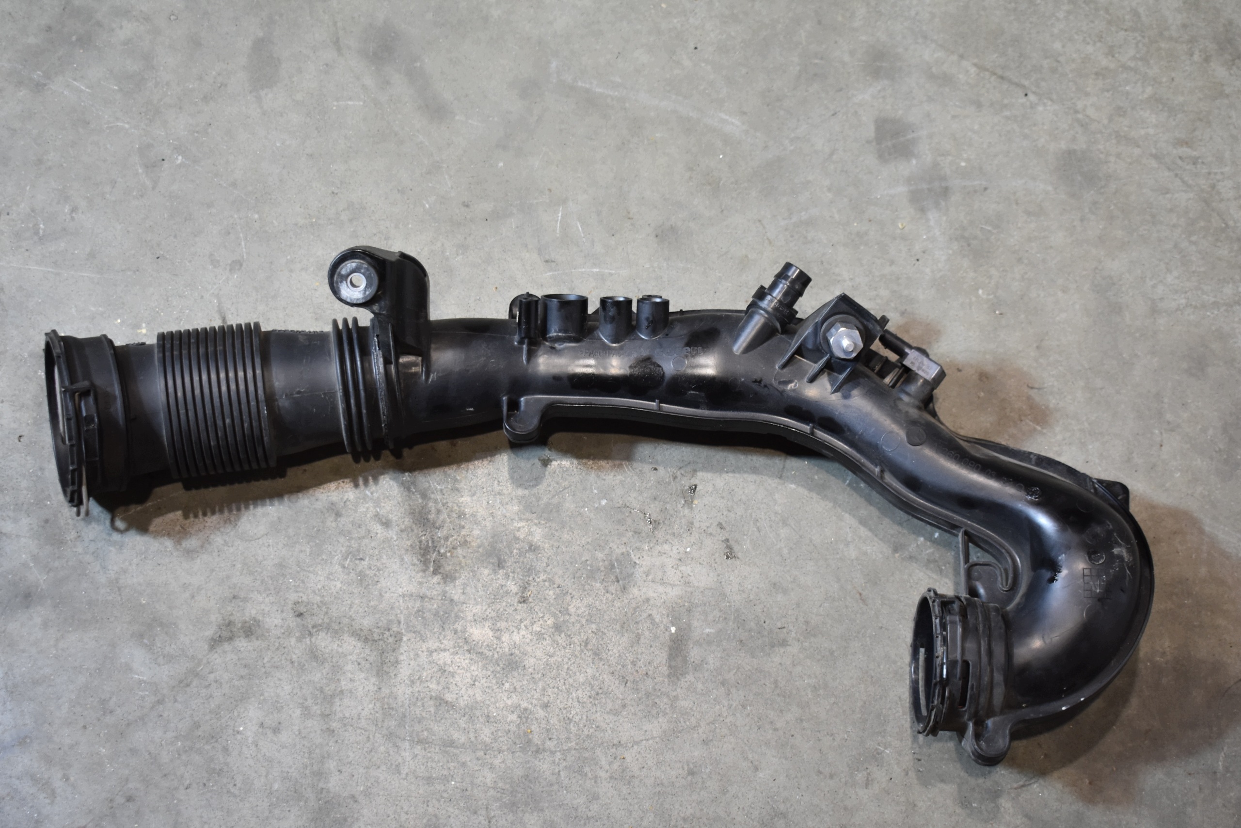 IDEALNA pipe air hose MERCEDES W177 1