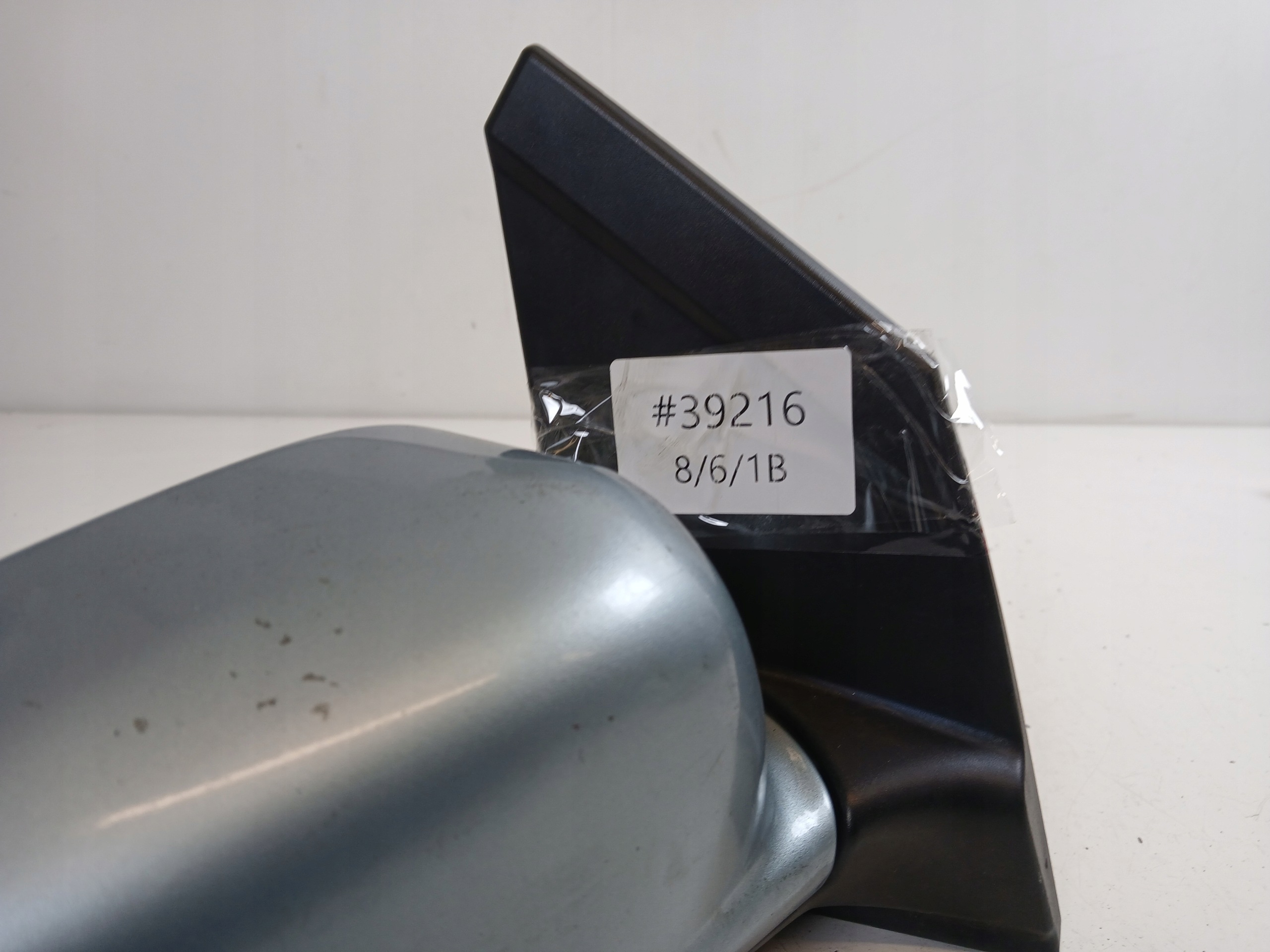 MITSUBISHI SPACE STAR and LIFT mirror right G61