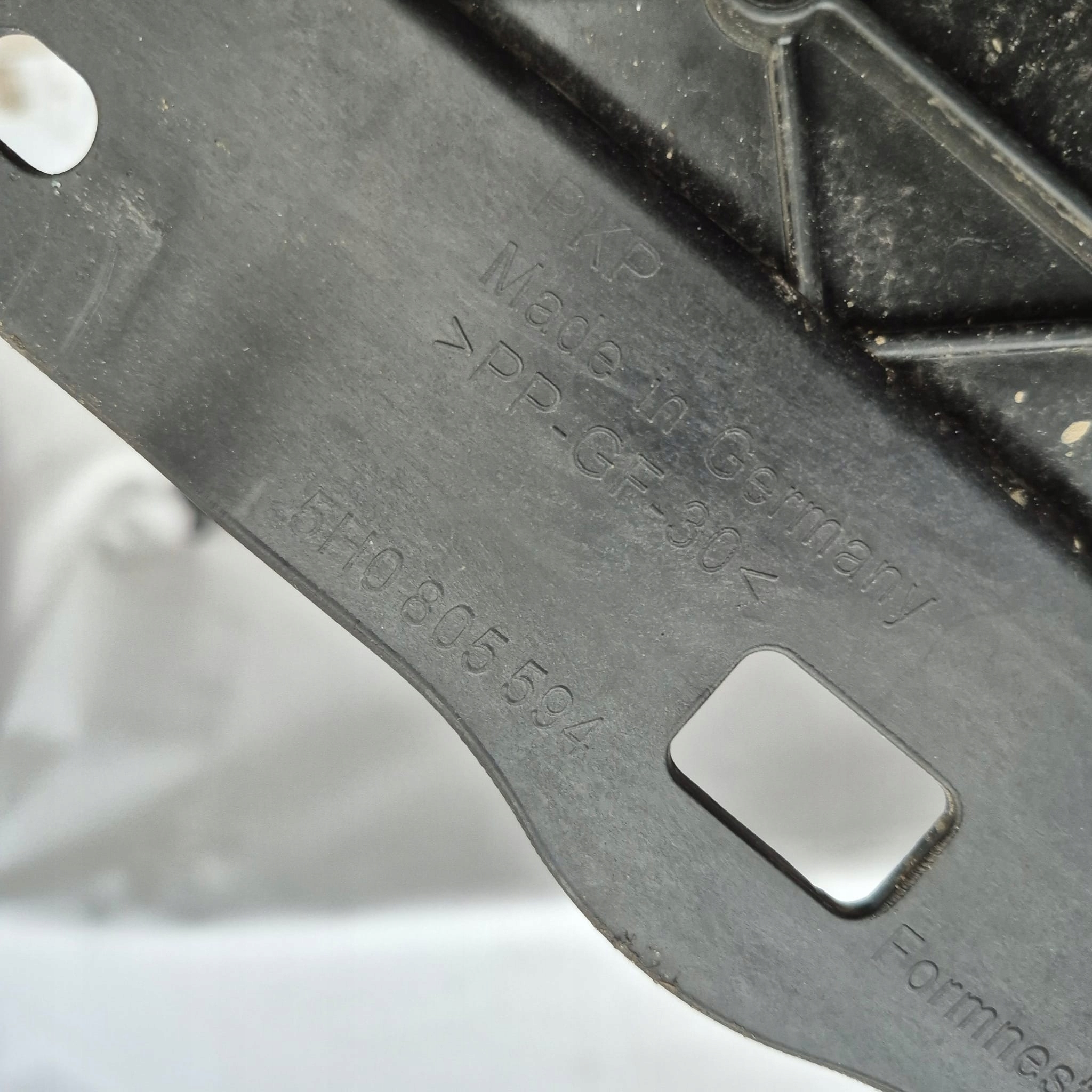VW GOLF VIII 8 19-> support panel for radiators pillar