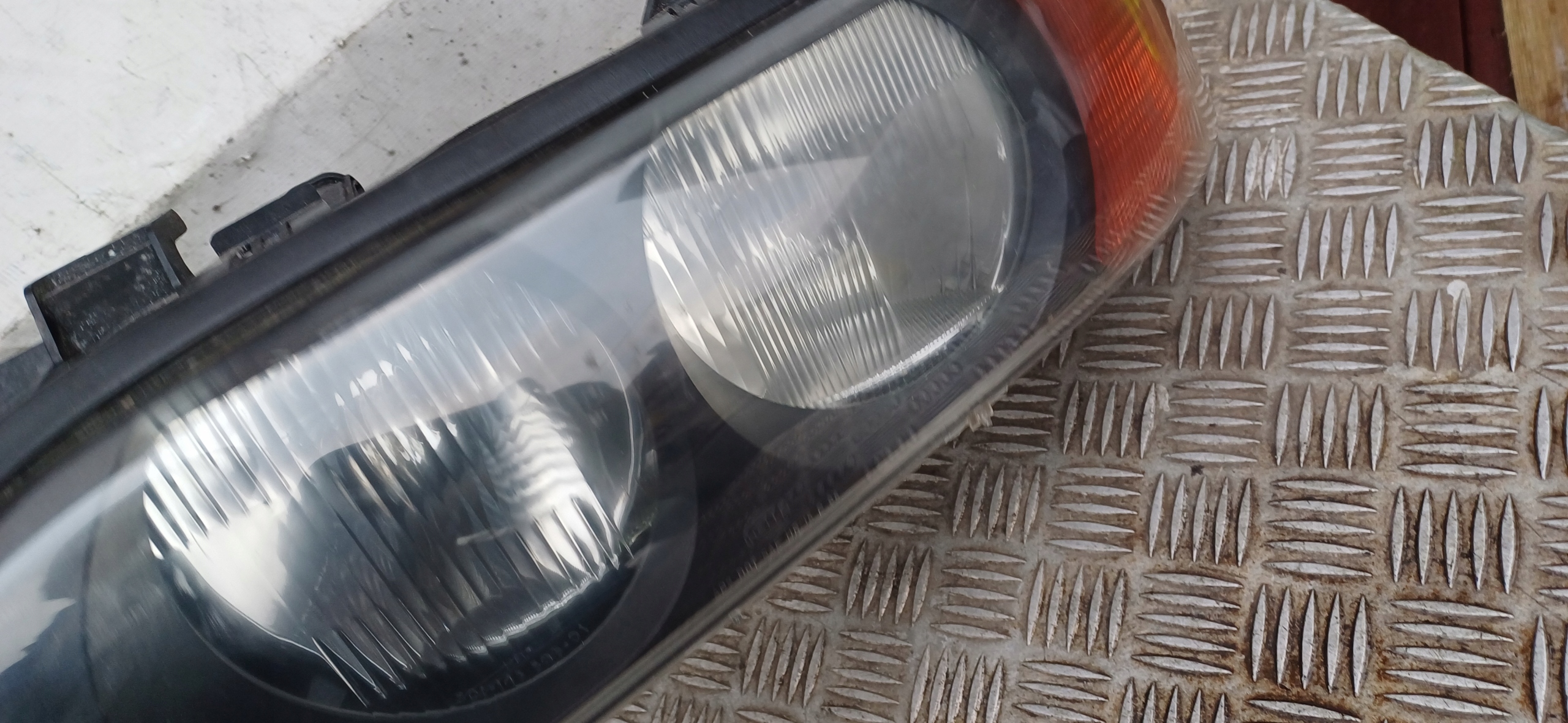 BMW 5 E39 light front left H7 ZWYKLA