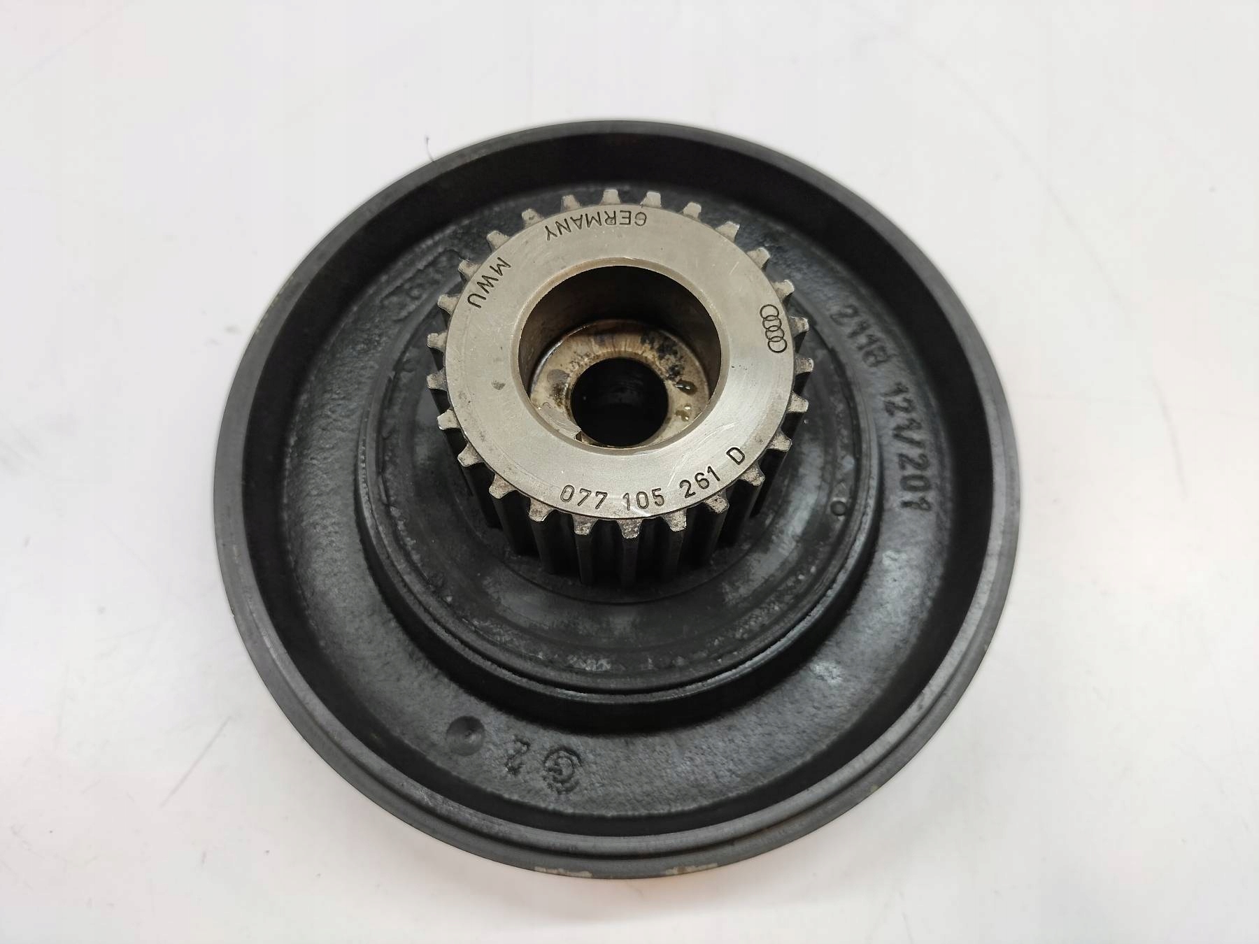 pulley 077105261D 4.2 FSI Audi A8 II (2002-2010) D3