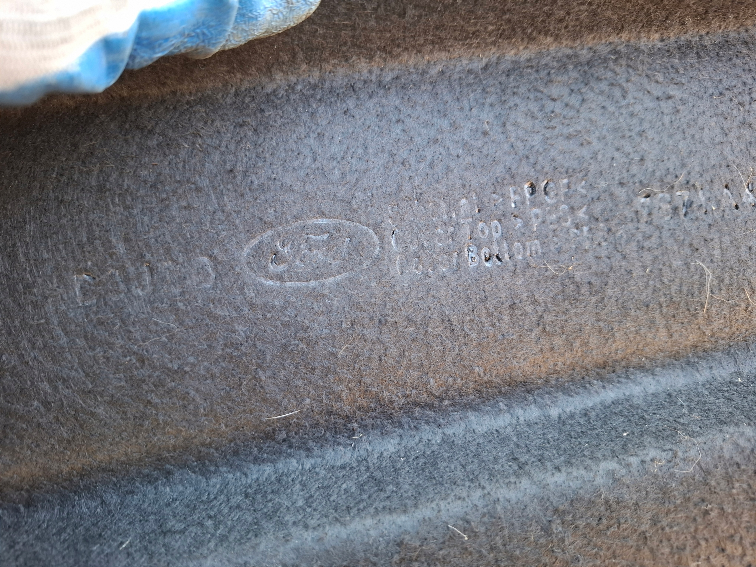 plato boot Ford Mondeo MK4 HB
