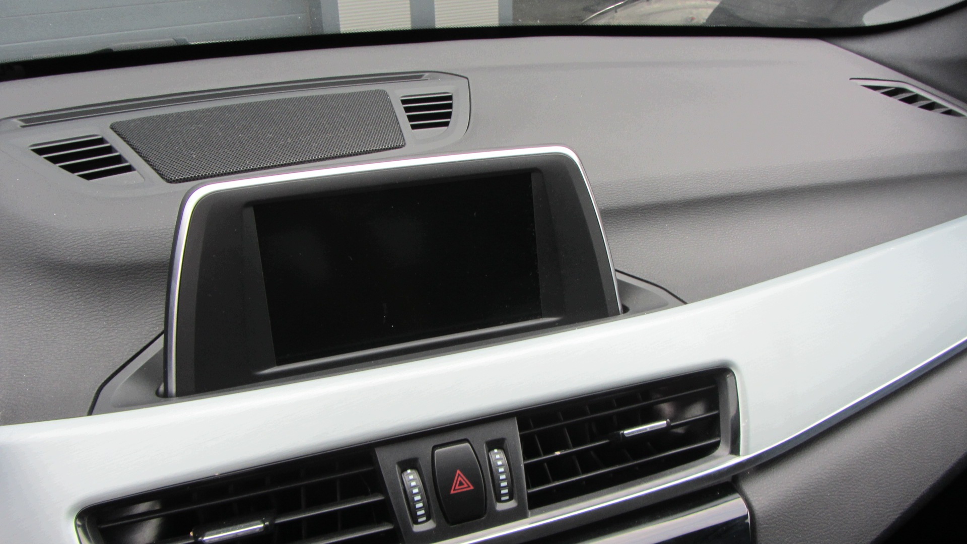 BMW X1 F48 black originál dashboard instrument panel console without HEAD UP 6969852