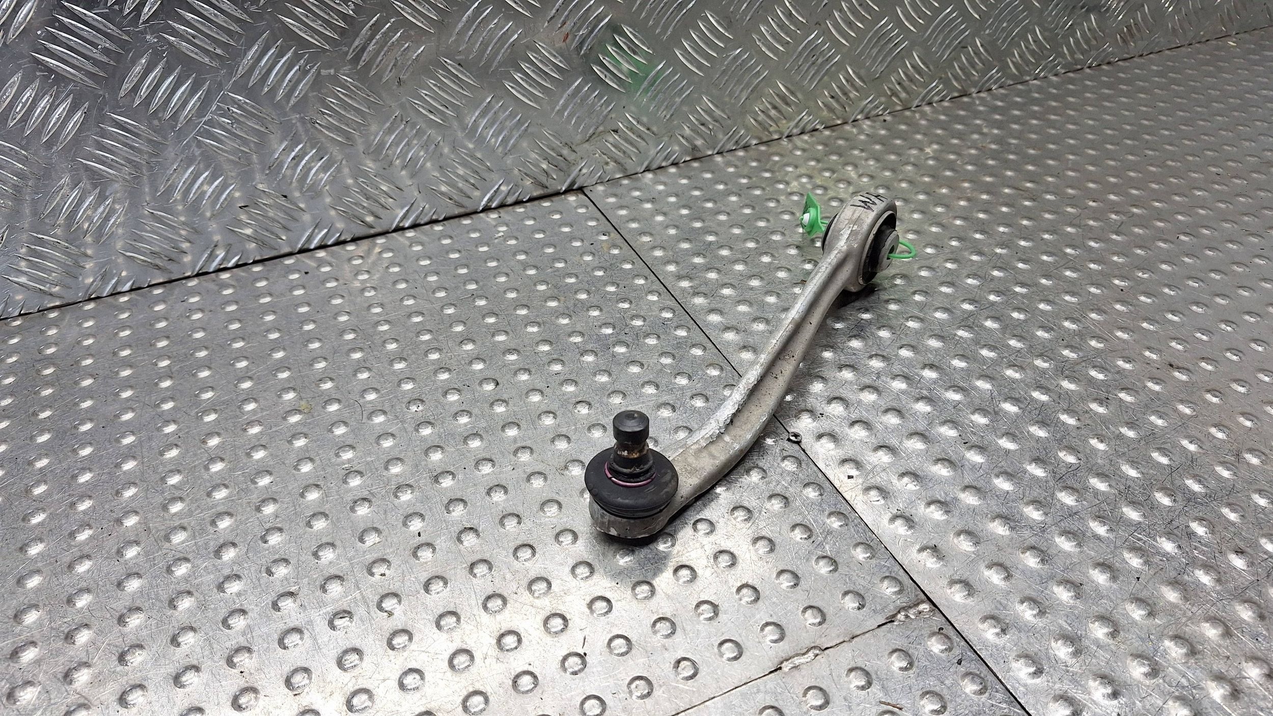 arm right front upper original 8K0510N AUDI A5 8T A4 B8