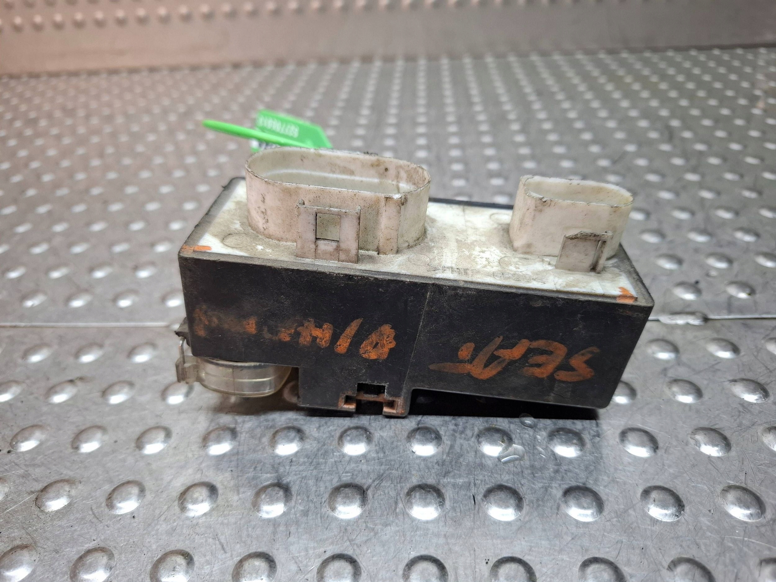 upravljačka ventilatora 357919506A VW PASSAT B4